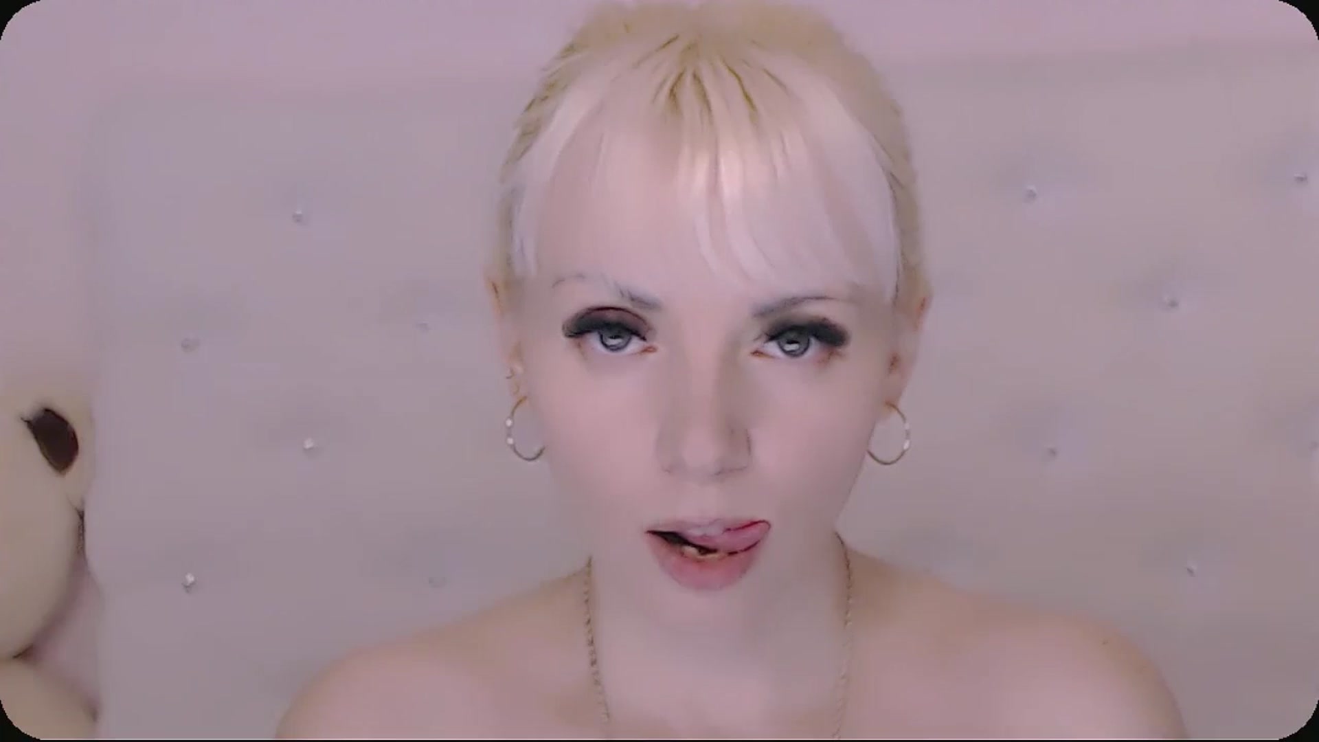Gallery image thumbnail from Kaiserine's myfreecams stream on, 02/22/2026, 22:39 image 17 of 20