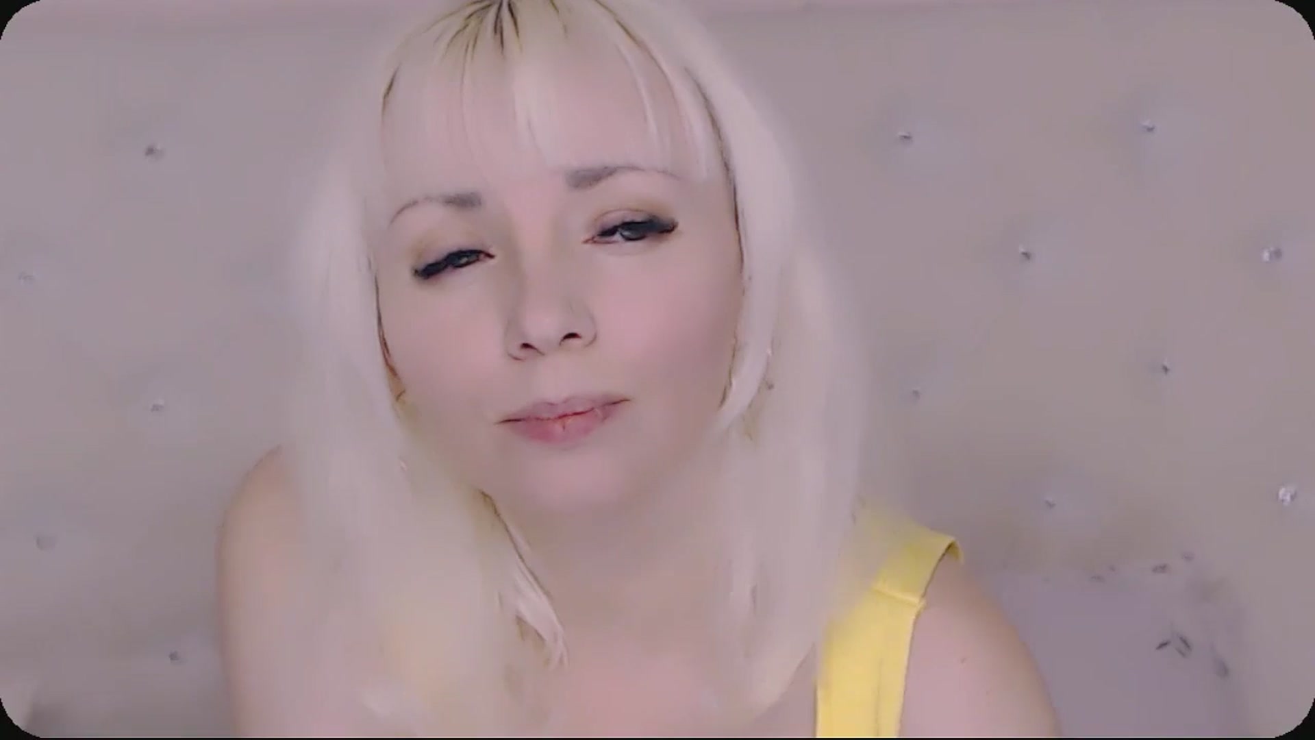 Gallery image thumbnail from Kaiserine's myfreecams stream on, 04/14/2026, 21:19 image 10 of 20
