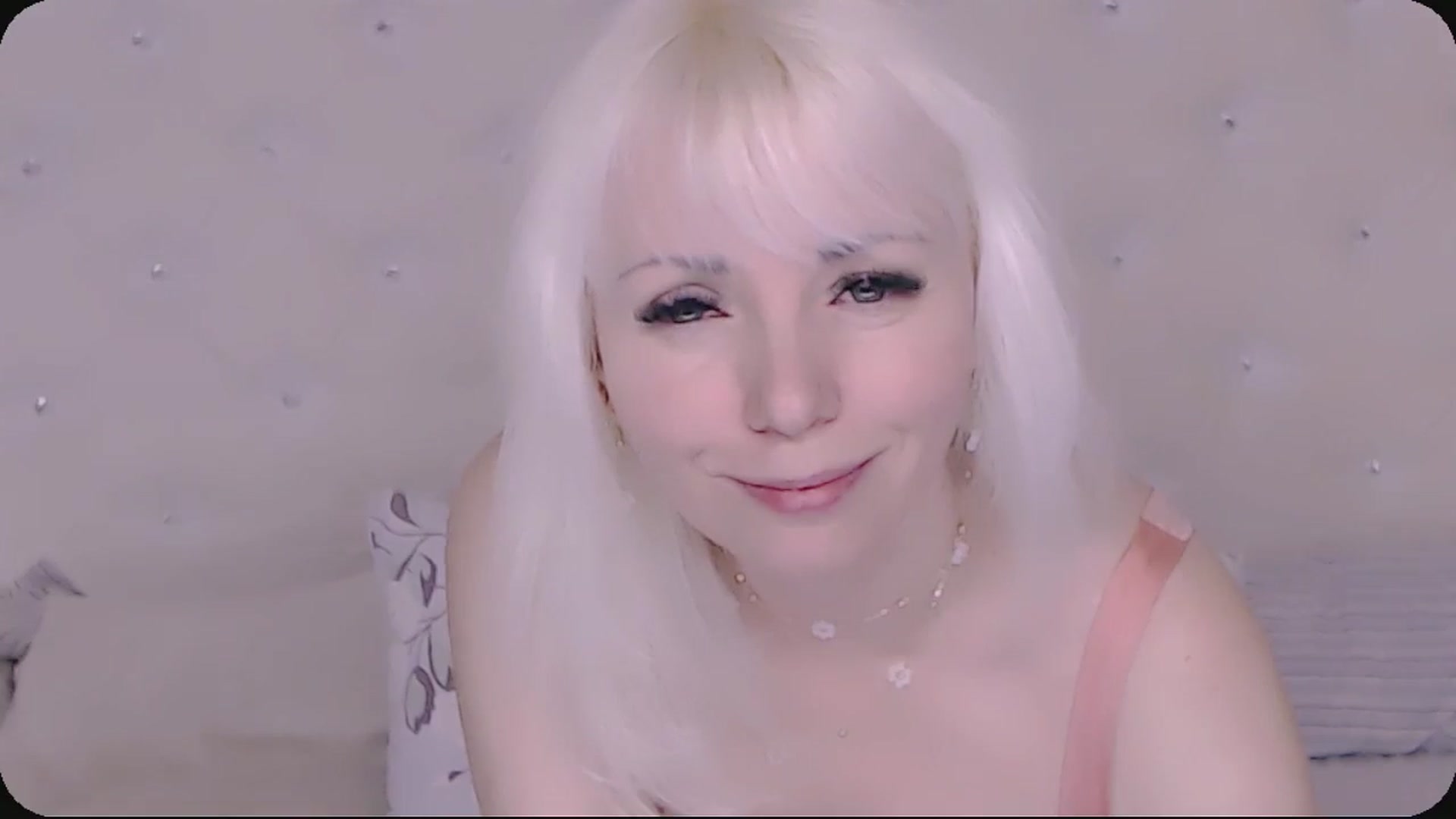 Gallery image thumbnail from Kaiserine's myfreecams stream on, 05/09/2026, 23:14 image 18 of 20