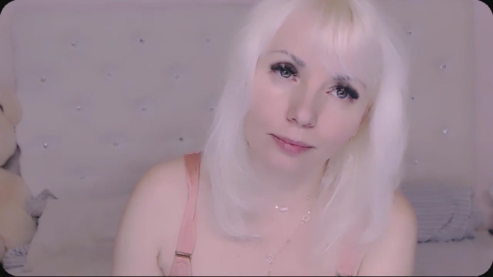 Gallery image thumbnail from Kaiserine's myfreecams stream on, 05/09/2026, 23:14 image 8 of 20