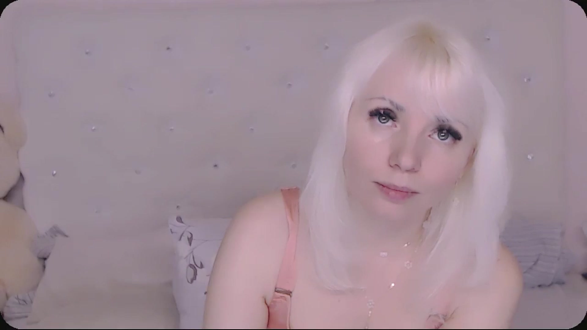 Gallery image thumbnail from Kaiserine's myfreecams stream on, 05/09/2026, 23:14 image 6 of 20