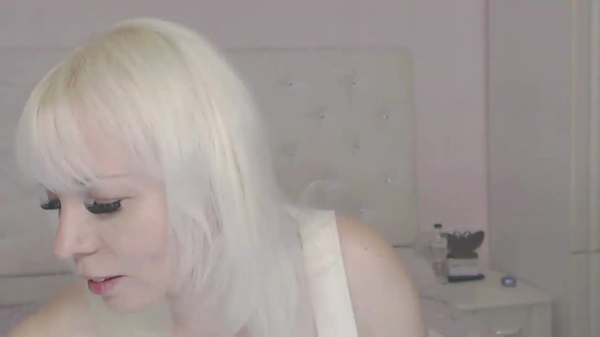 Gallery image thumbnail from Kaiserine's myfreecams stream on, 05/22/2026, 19:42 image 9 of 20