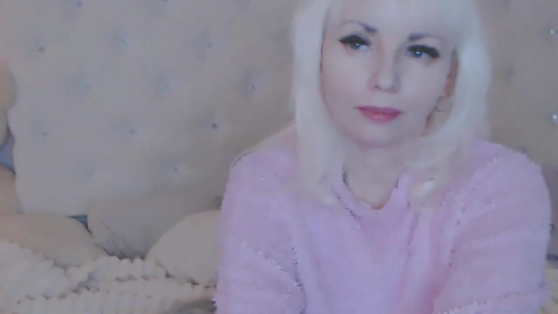 Gallery image thumbnail from Kaiserine's myfreecams stream on, 05/31/2026, 23:19 image 17 of 20
