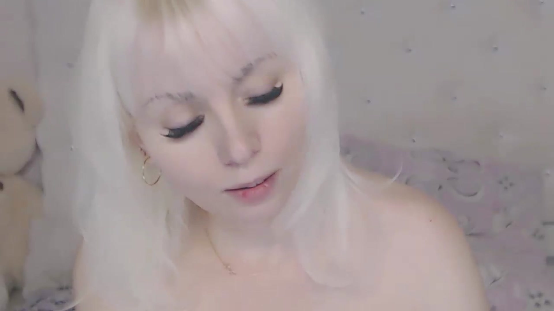 Gallery image thumbnail from Kaiserine's myfreecams stream on, 06/06/2026, 21:27 image 6 of 20