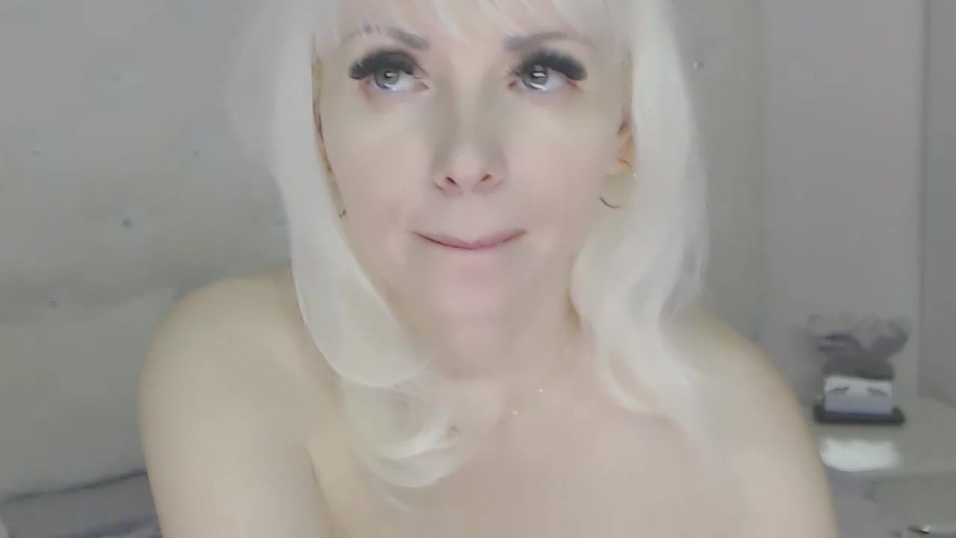 Gallery image thumbnail from Kaiserine's myfreecams stream on, 06/07/2026, 23:50 image 18 of 20