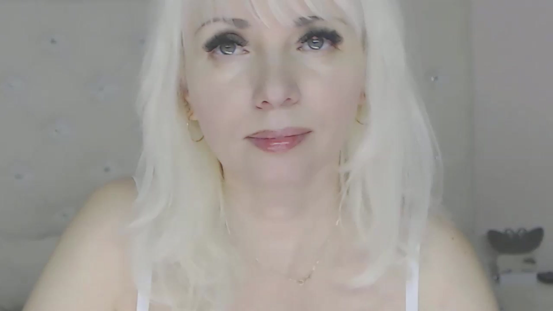 Gallery image thumbnail from Kaiserine's myfreecams stream on, 06/14/2026, 23:56 image 1 of 20