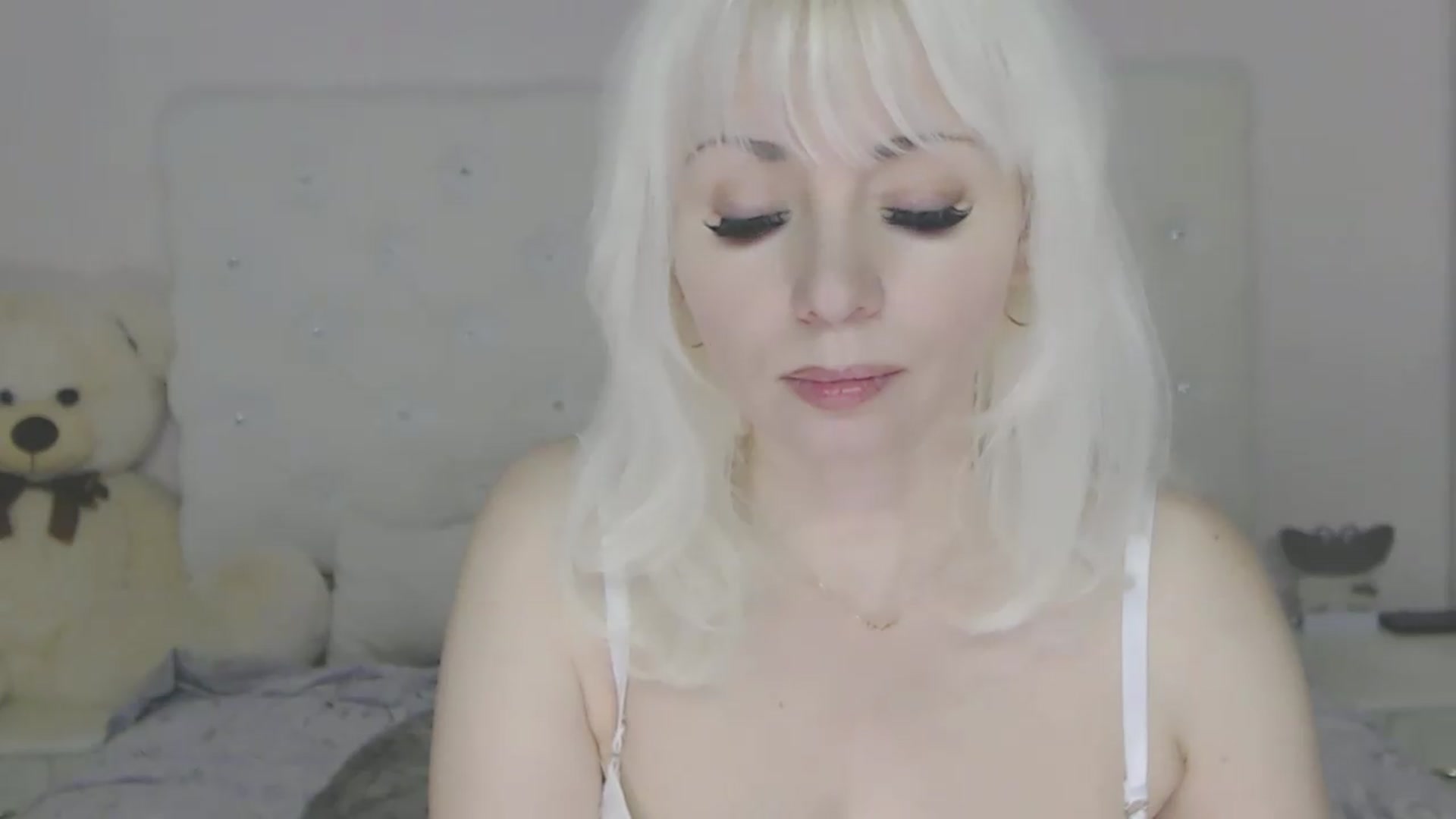 Gallery image thumbnail from Kaiserine's myfreecams stream on, 06/14/2026, 23:56 image 10 of 20