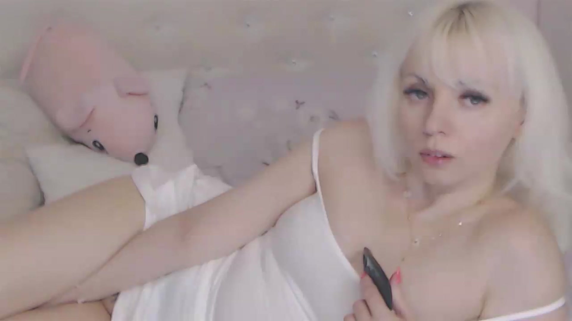 Gallery image thumbnail from Kaiserine's myfreecams stream on, 06/29/2026, 24:08 image 17 of 20