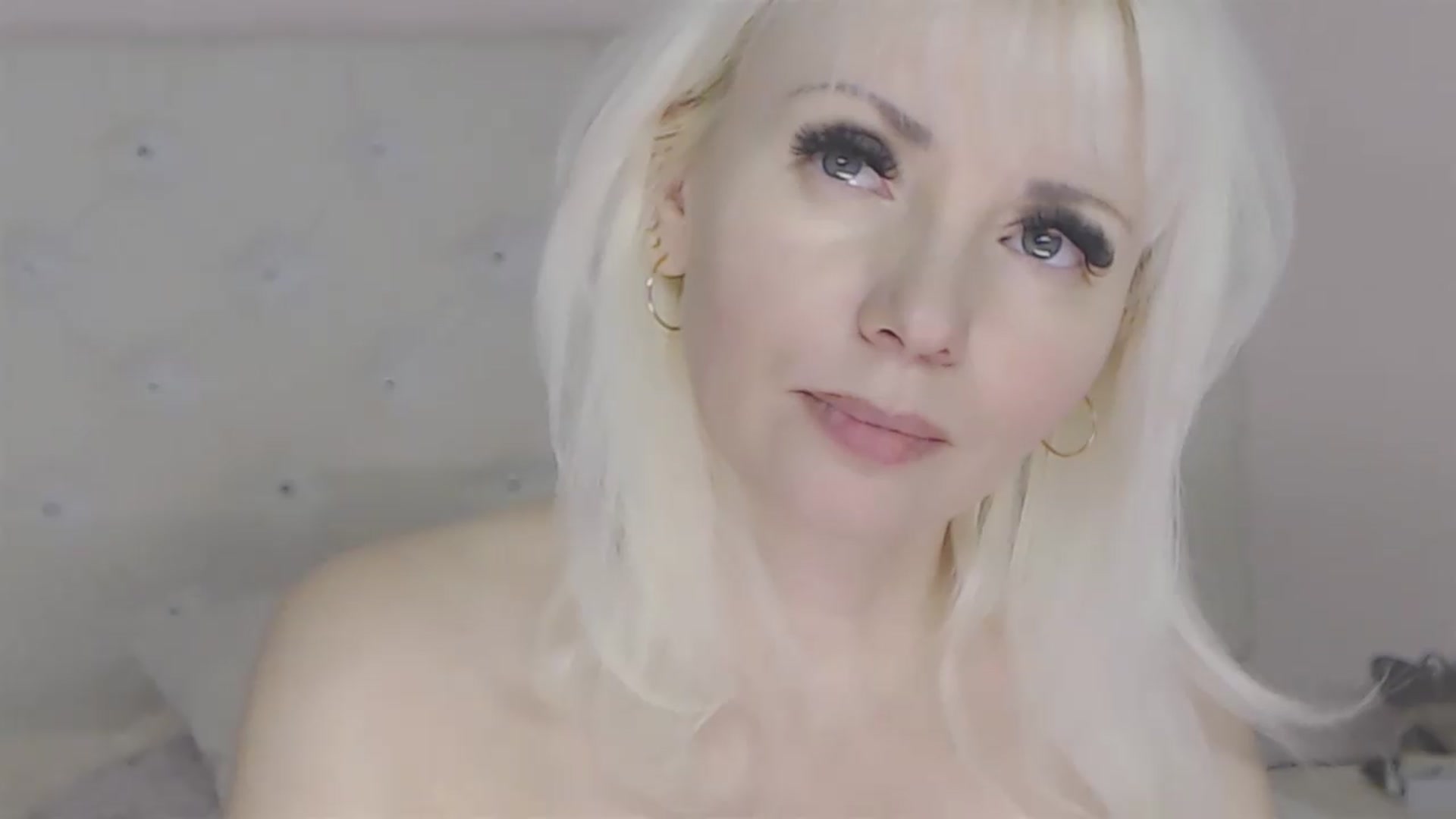 Gallery image thumbnail from Kaiserine's myfreecams stream on, 08/04/2026, 21:17 image 19 of 20