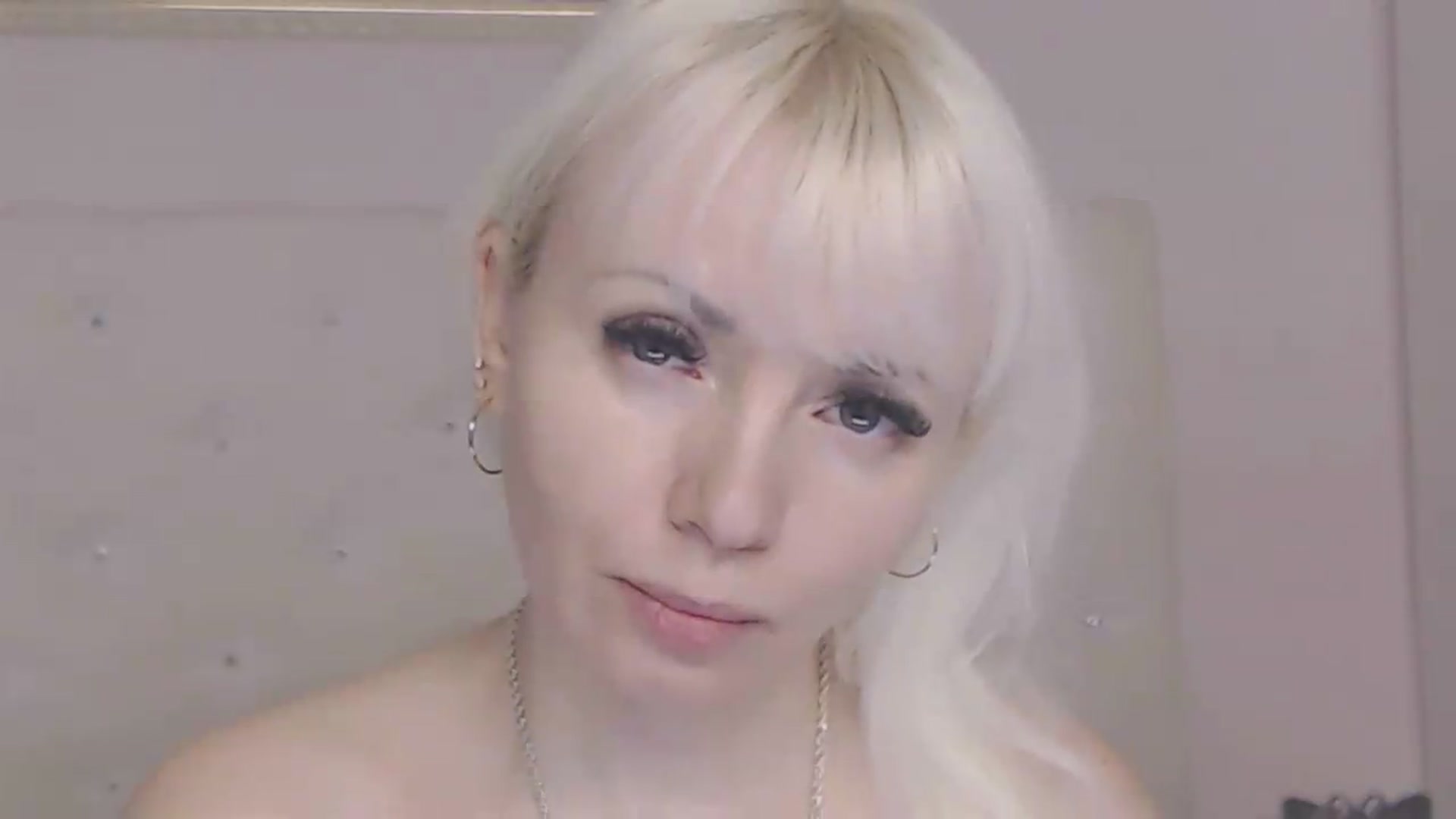 Gallery image thumbnail from Kaiserine's myfreecams stream on, 08/09/2026, 23:33 image 14 of 20