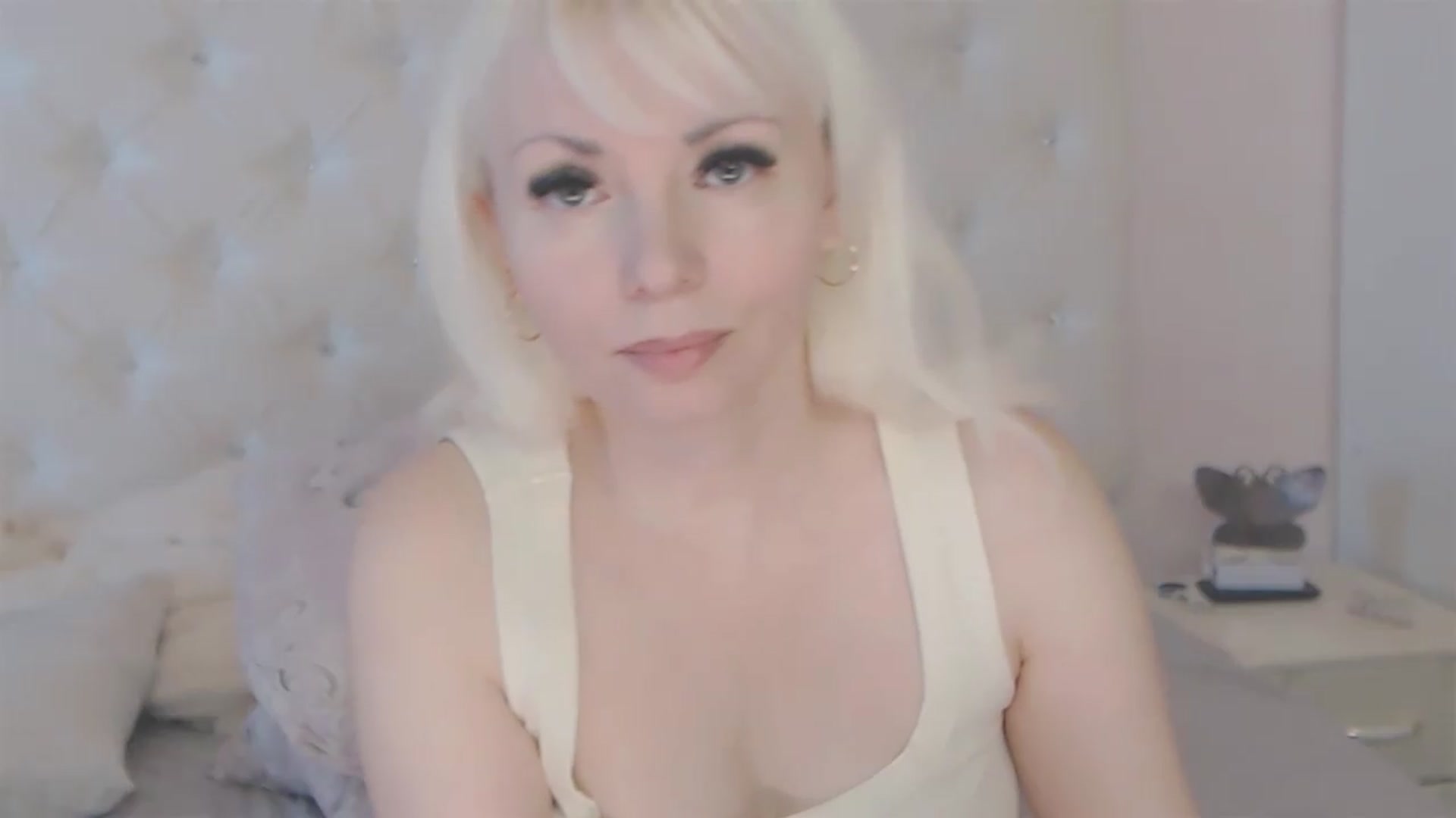 Gallery image thumbnail from Kaiserine's myfreecams stream on, 08/16/2026, 11:40 image 9 of 20