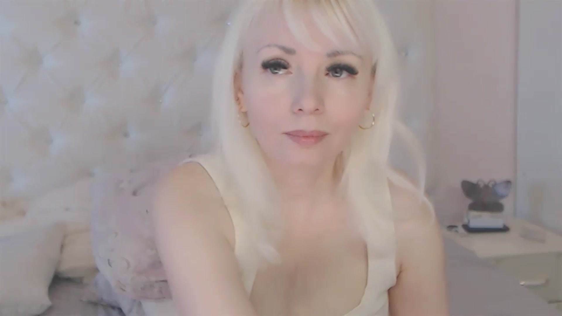 Gallery image thumbnail from Kaiserine's myfreecams stream on, 08/16/2026, 11:40 image 2 of 20