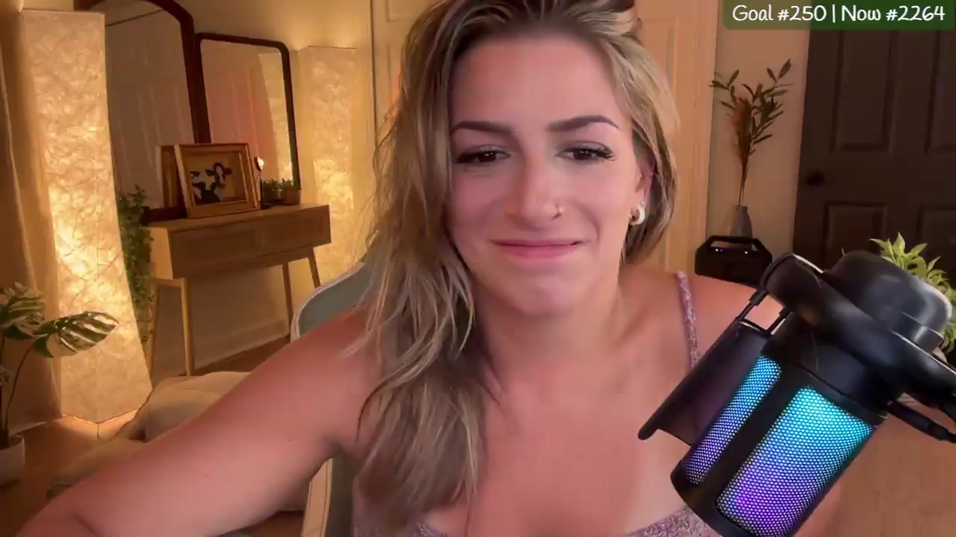 Gallery image thumbnail from Kaitlyn_'s myfreecams stream on, 08/07/2026, 04:29 image 12 of 20