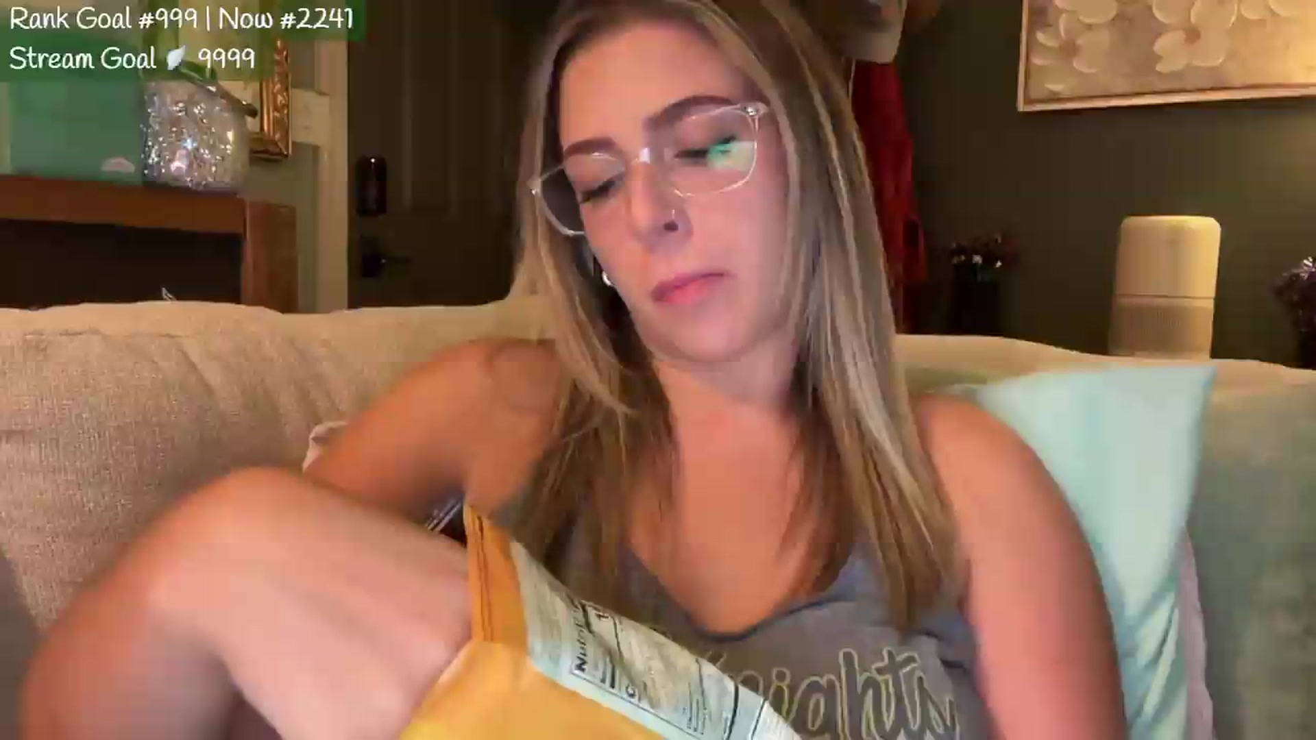 Gallery image thumbnail from Kaitlyn_'s myfreecams stream on, 08/23/2026, 02:21 image 9 of 20