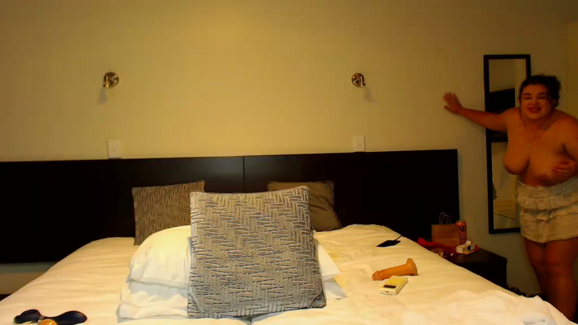 Gallery image thumbnail from Kaitlyn_xox's myfreecams stream on, 03/16/2023, 10:47 image 18 of 20