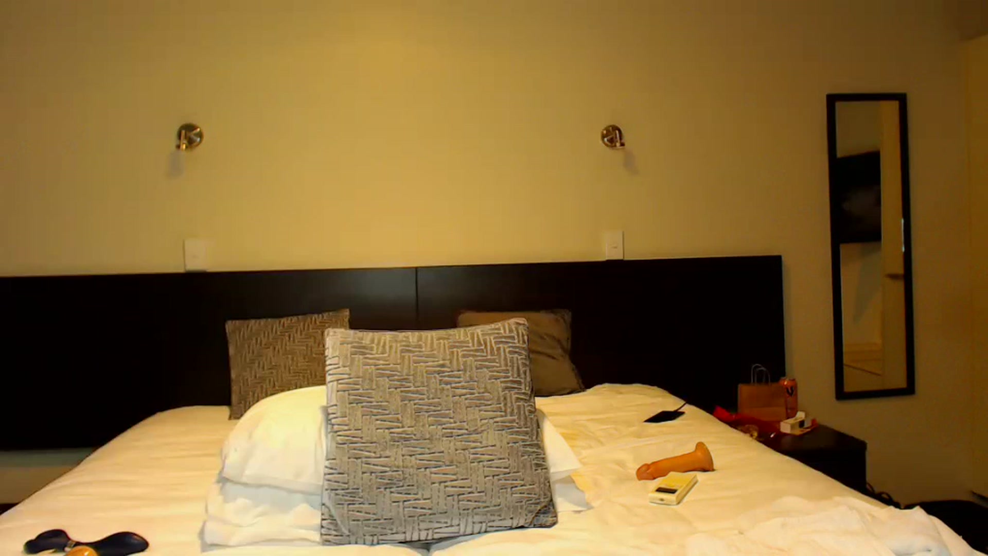 Gallery image thumbnail from Kaitlyn_xox's myfreecams stream on, 03/16/2023, 10:47 image 17 of 20