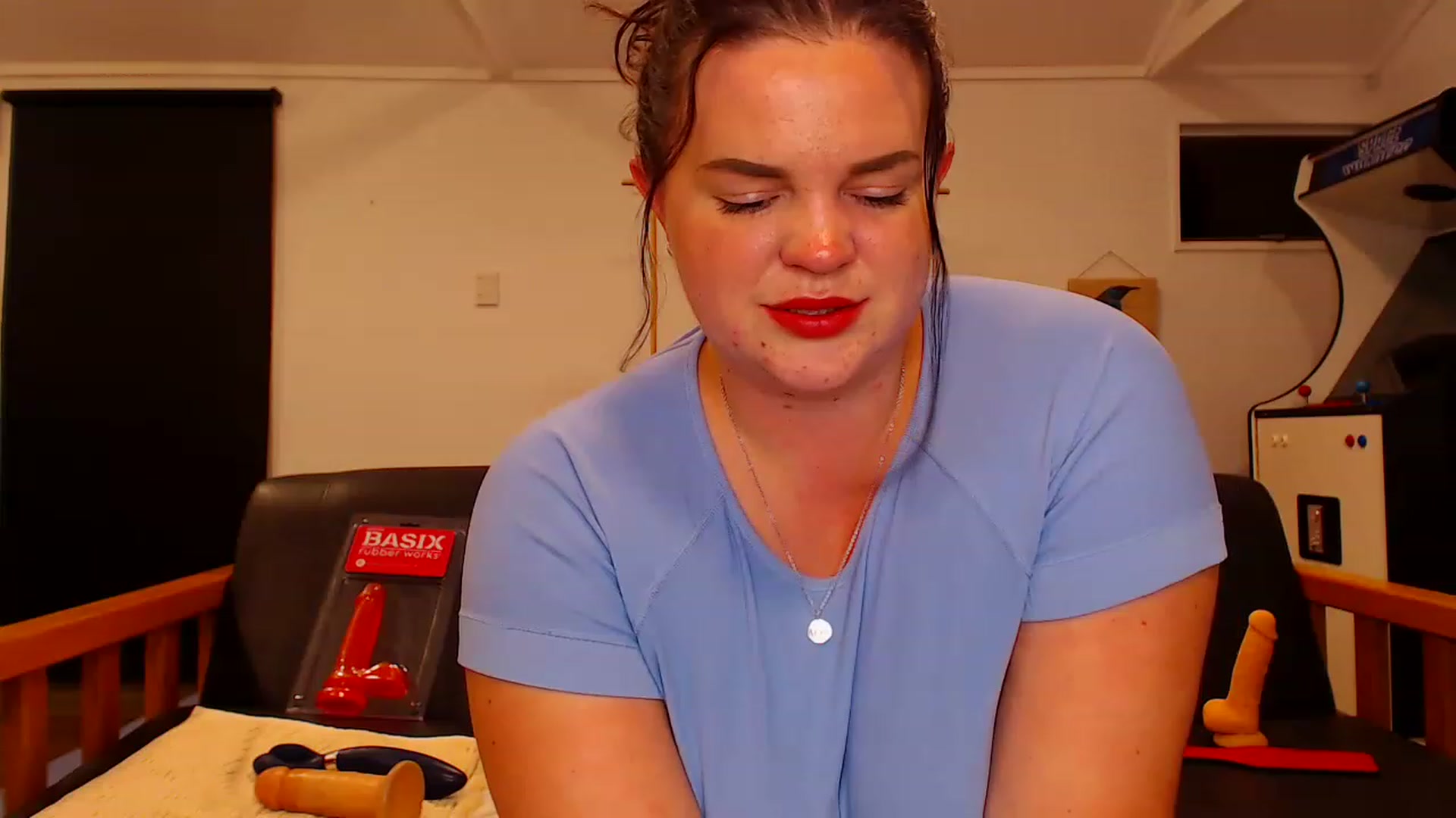 Gallery image thumbnail from Kaitlyn_xox's myfreecams stream on, 03/20/2023, 10:45 image 1 of 20