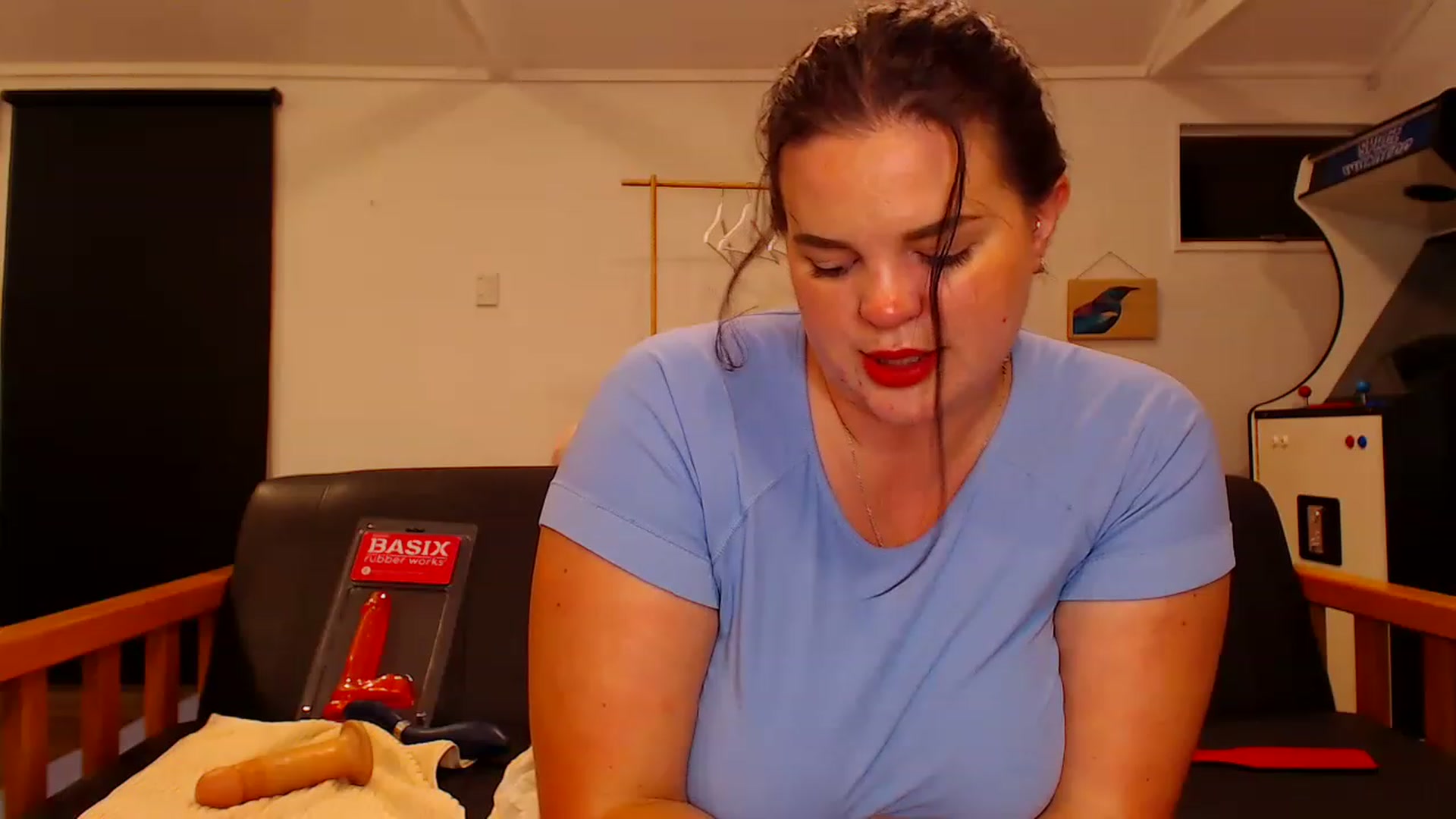 Gallery image thumbnail from Kaitlyn_xox's myfreecams stream on, 03/20/2023, 10:45 image 10 of 20