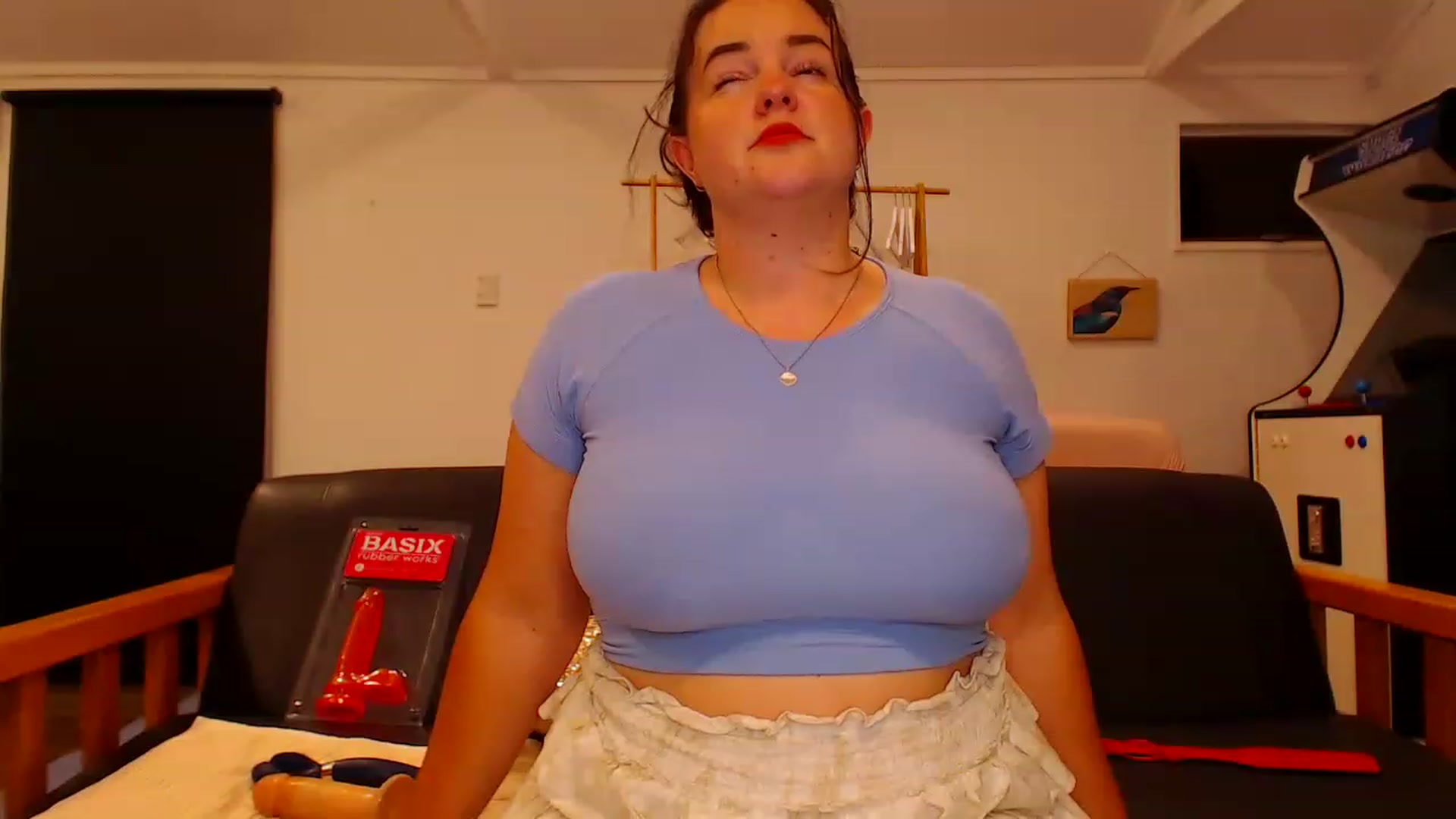 Gallery image thumbnail from Kaitlyn_xox's myfreecams stream on, 03/20/2023, 10:45 image 6 of 20