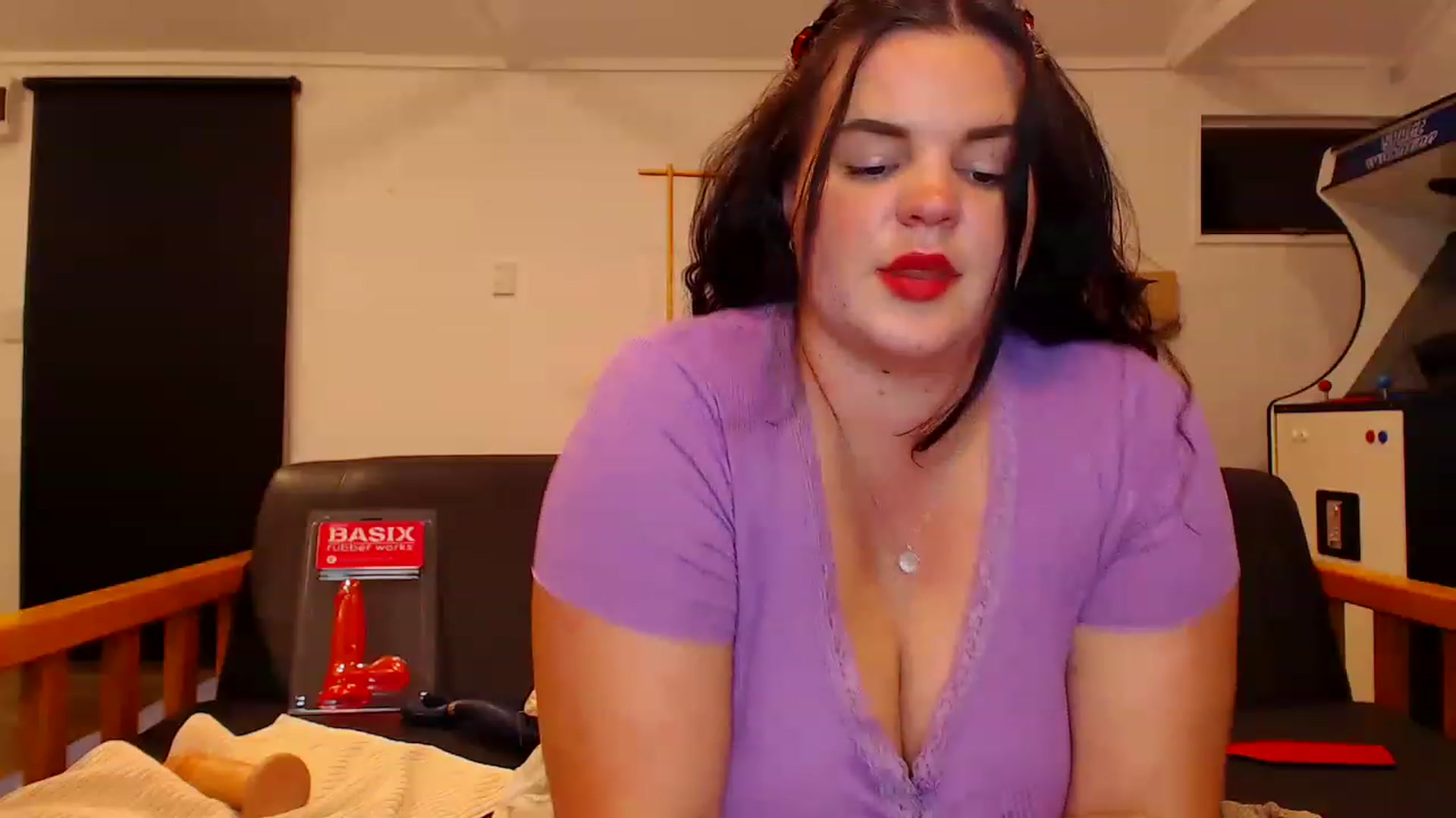 Gallery image thumbnail from Kaitlyn_xox's myfreecams stream on, 03/20/2023, 11:08 image 14 of 20