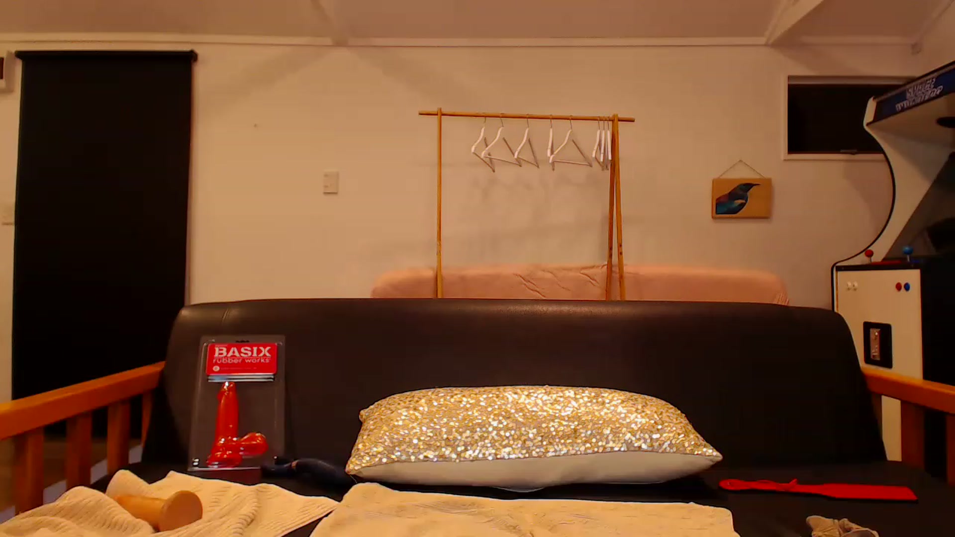 Gallery image thumbnail from Kaitlyn_xox's myfreecams stream on, 03/20/2023, 11:08 image 8 of 20