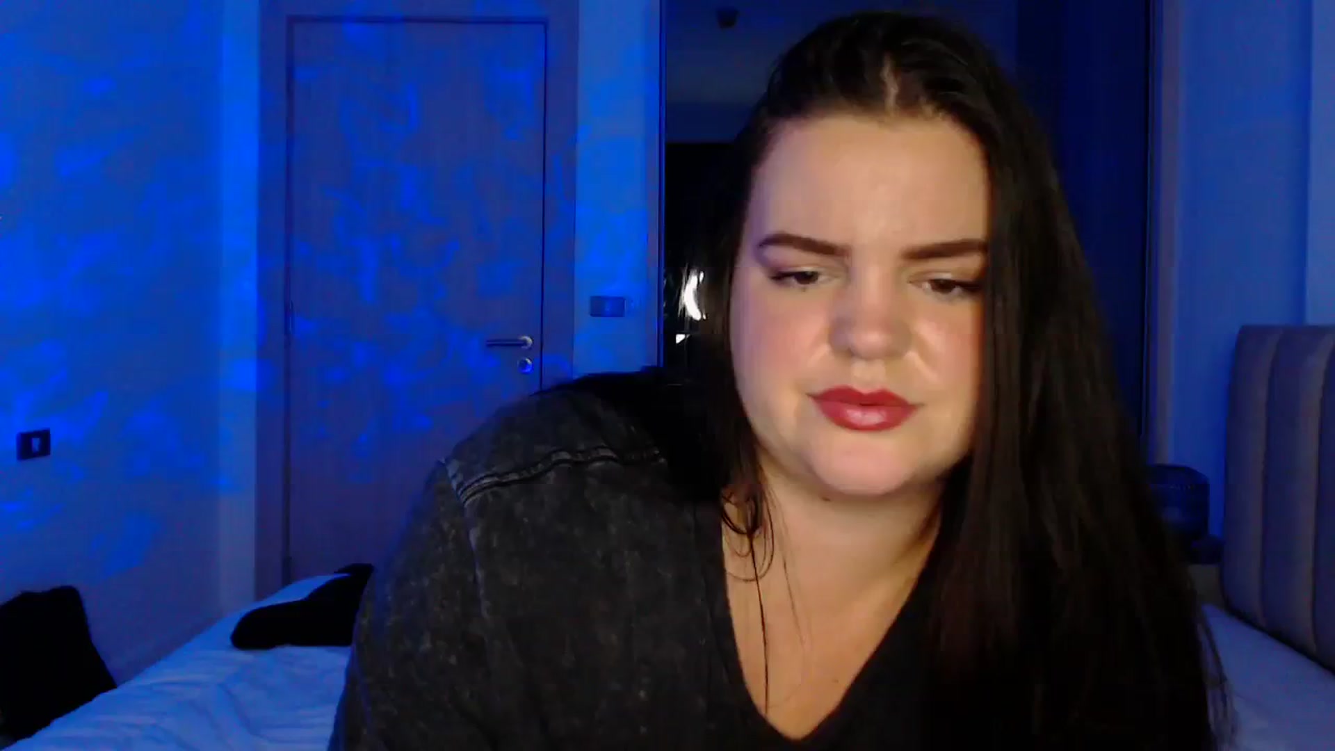Gallery image thumbnail from Kaitlyn_xox's myfreecams stream on, 10/09/2023, 13:59 image 10 of 20