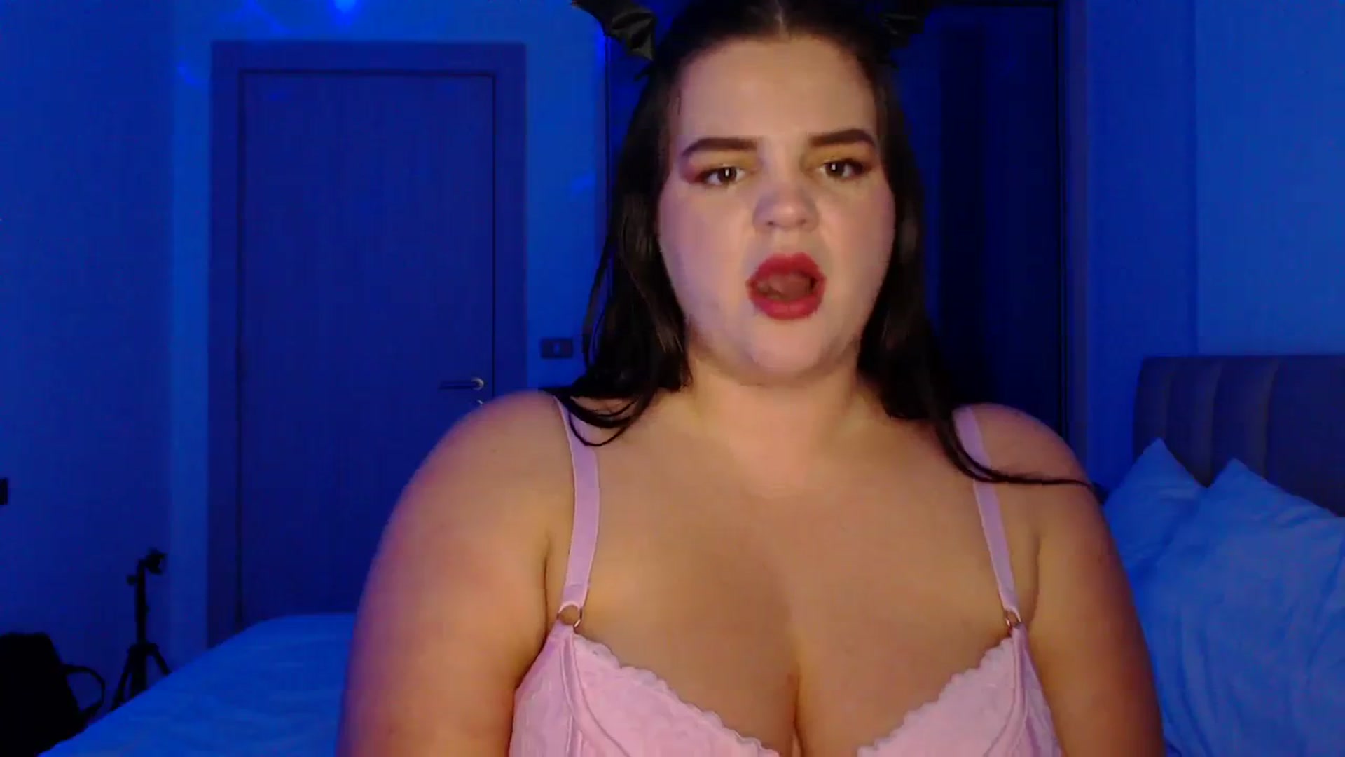 Gallery image thumbnail from Kaitlyn_xox's myfreecams stream on, 10/13/2023, 13:55 image 18 of 20