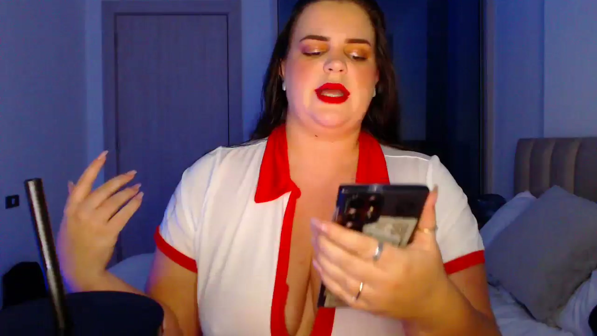 Gallery image thumbnail from Kaitlyn_xox's myfreecams stream on, 10/25/2023, 13:25 image 6 of 20