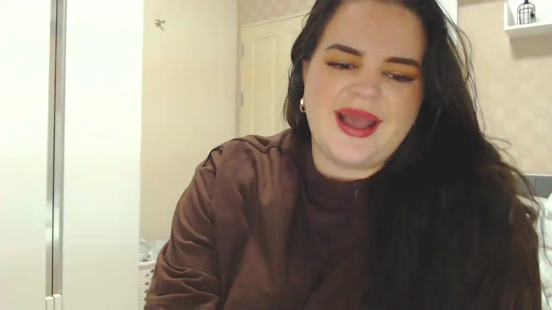 Gallery image thumbnail from Kaitlyn_xox's myfreecams stream on, 11/06/2023, 11:00 image 15 of 20