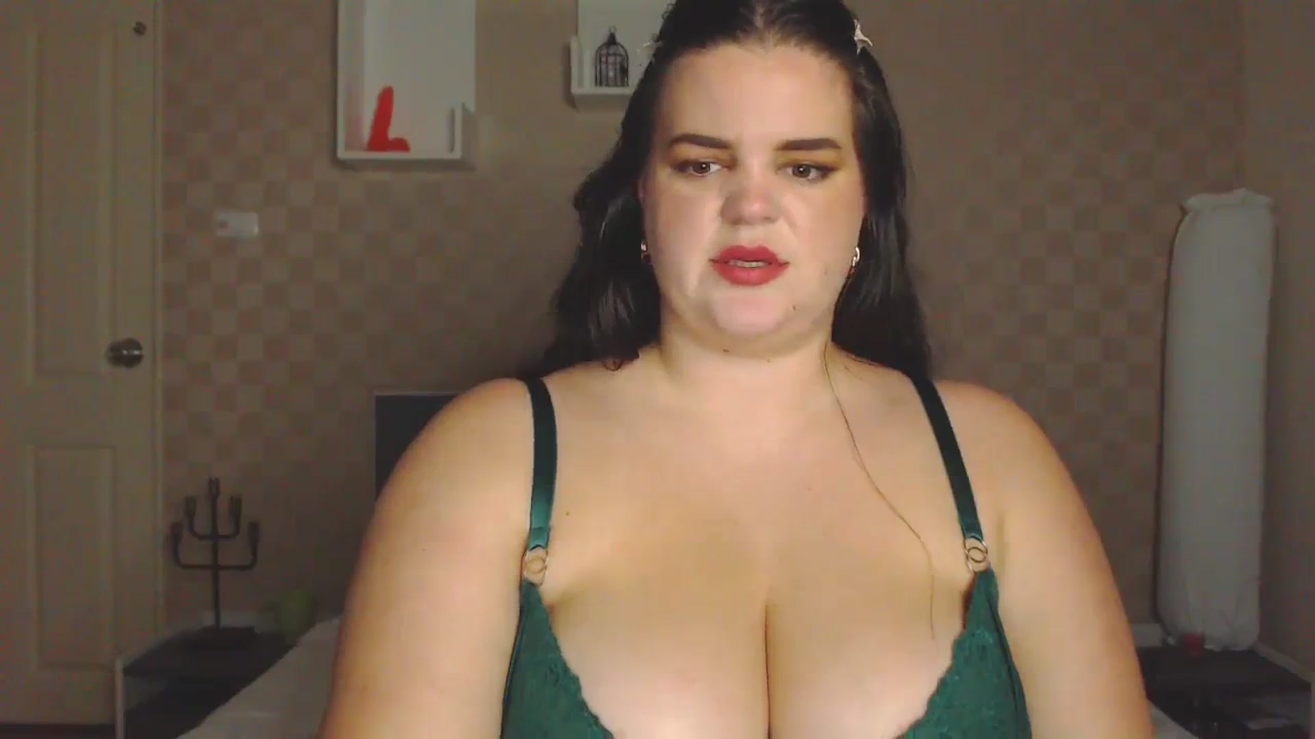 Gallery image thumbnail from Kaitlyn_xox's myfreecams stream on, 11/06/2023, 17:19 image 15 of 20