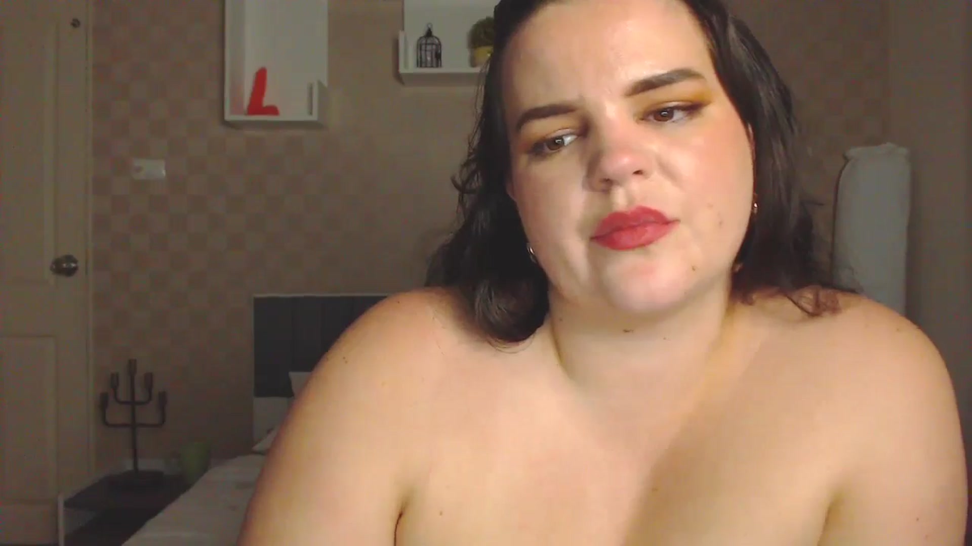 Gallery image thumbnail from Kaitlyn_xox's myfreecams stream on, 11/06/2023, 18:15 image 8 of 20