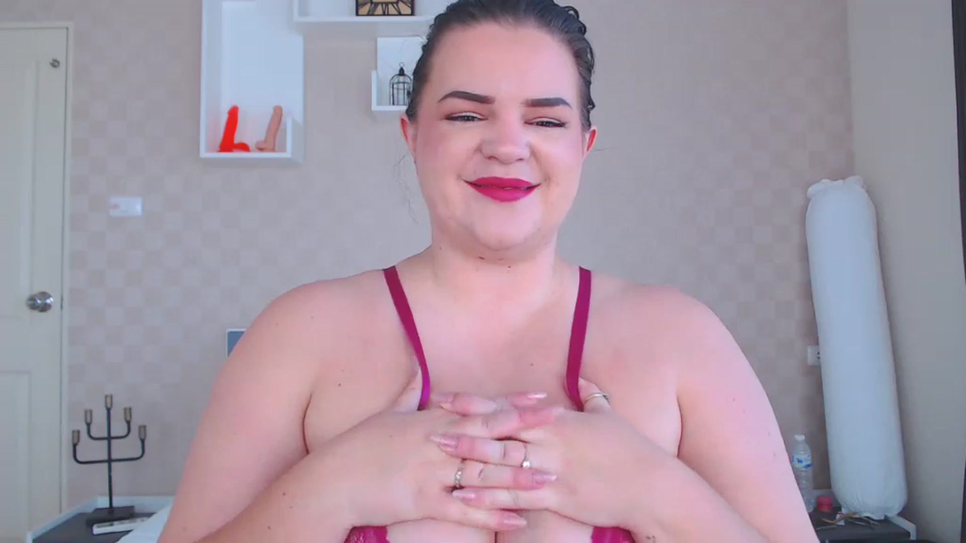 Gallery image thumbnail from Kaitlyn_xox's myfreecams stream on, 11/13/2023, 09:40 image 9 of 20