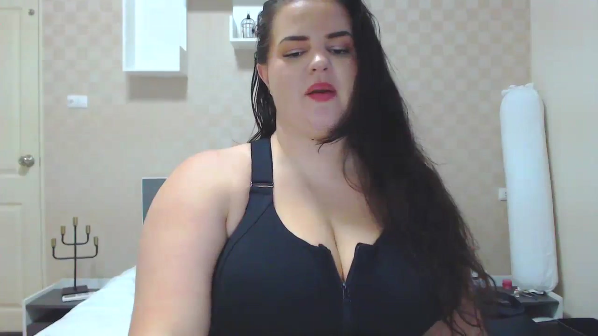 Gallery image thumbnail from Kaitlyn_xox's myfreecams stream on, 11/13/2023, 11:09 image 6 of 20