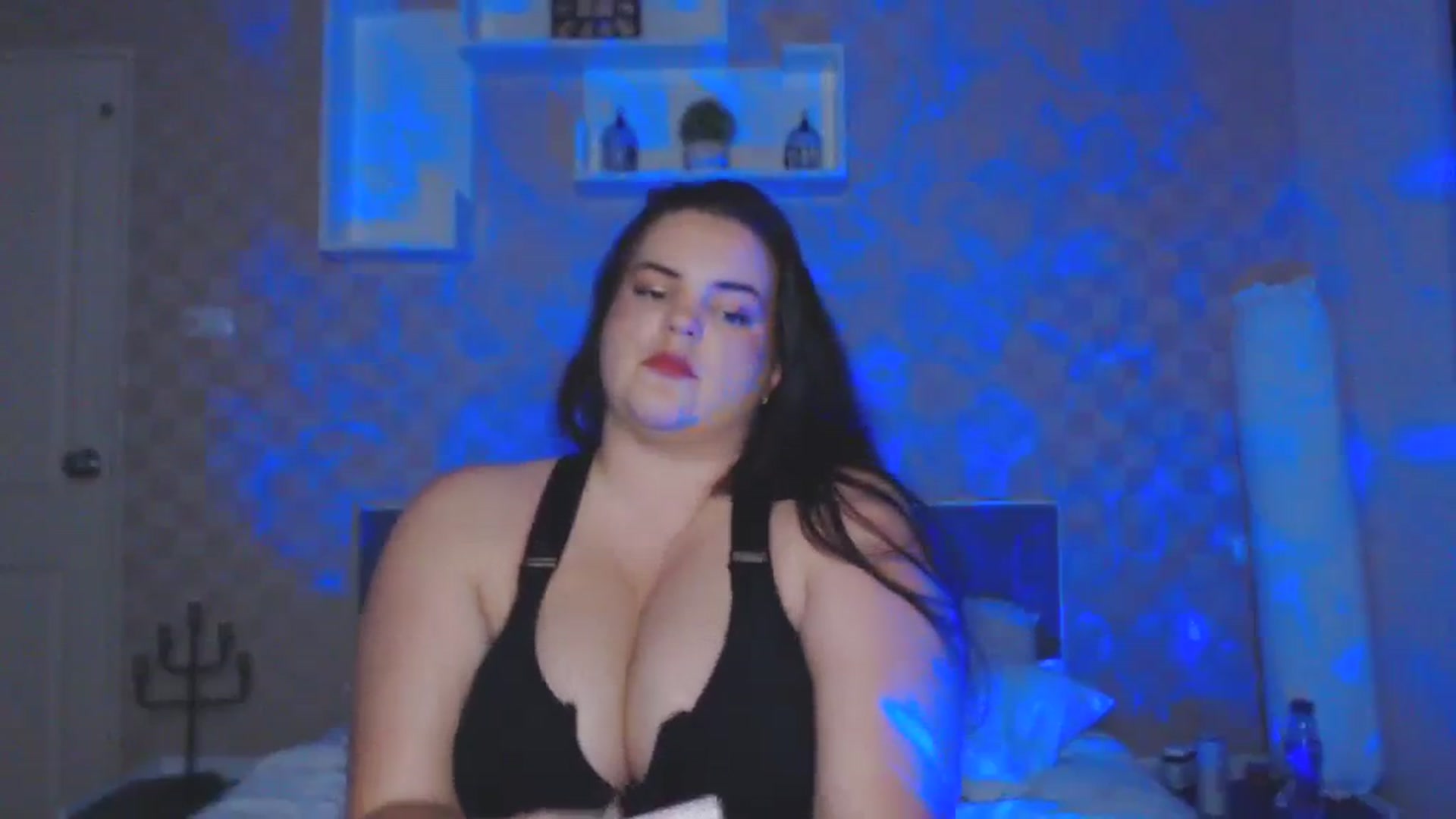Gallery image thumbnail from Kaitlyn_xox's myfreecams stream on, 11/13/2023, 14:48 image 15 of 20