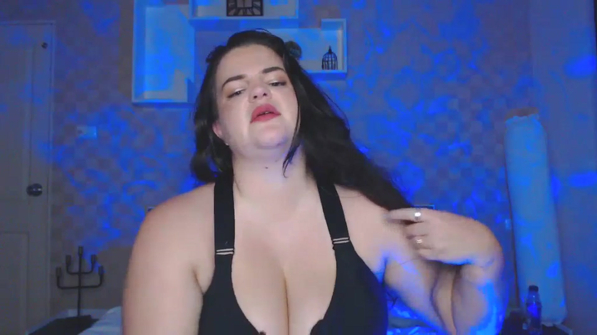 Gallery image thumbnail from Kaitlyn_xox's myfreecams stream on, 11/13/2023, 14:48 image 14 of 20