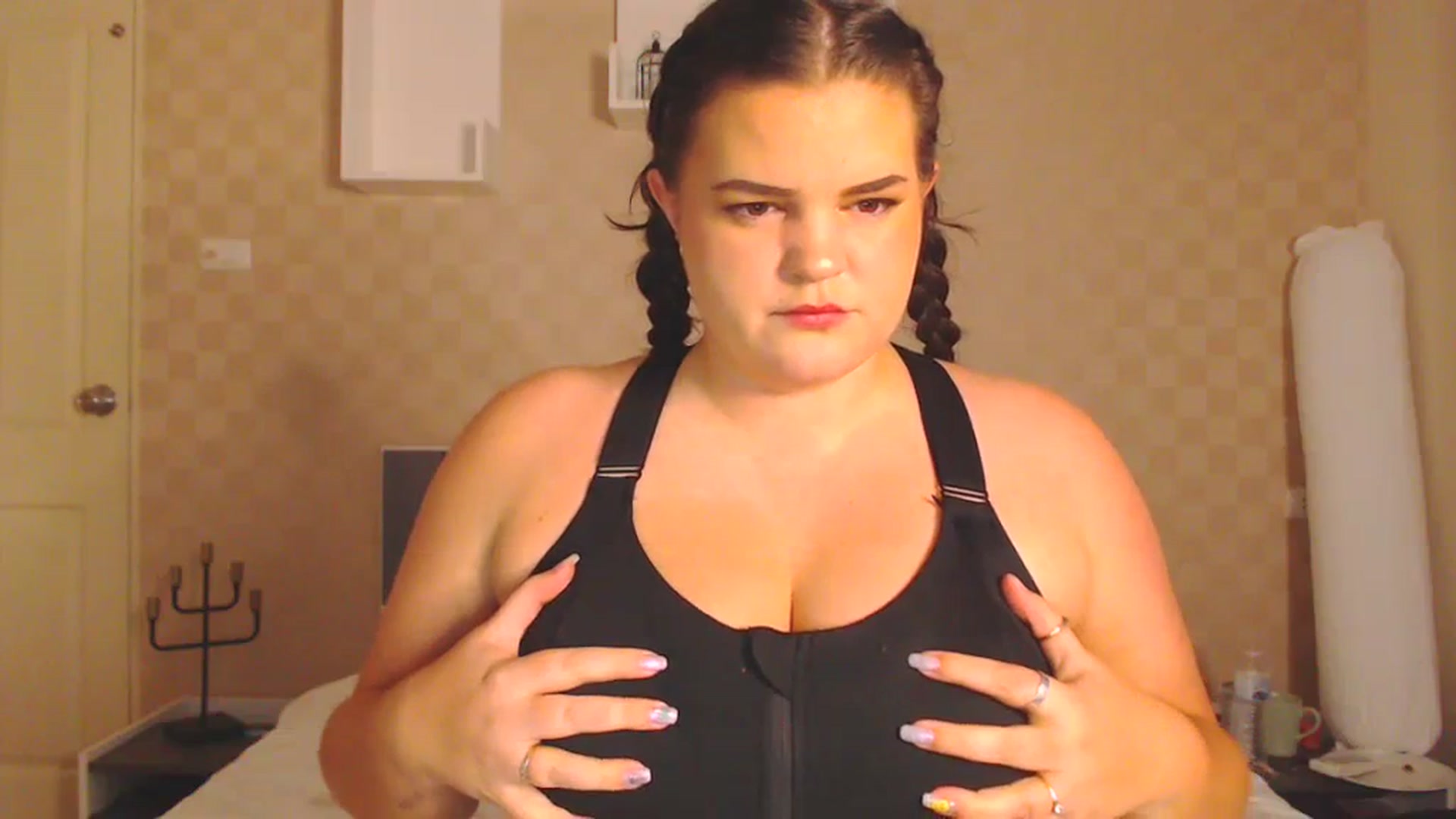 Gallery image thumbnail from Kaitlyn_xox's myfreecams stream on, 11/15/2023, 12:04 image 4 of 20