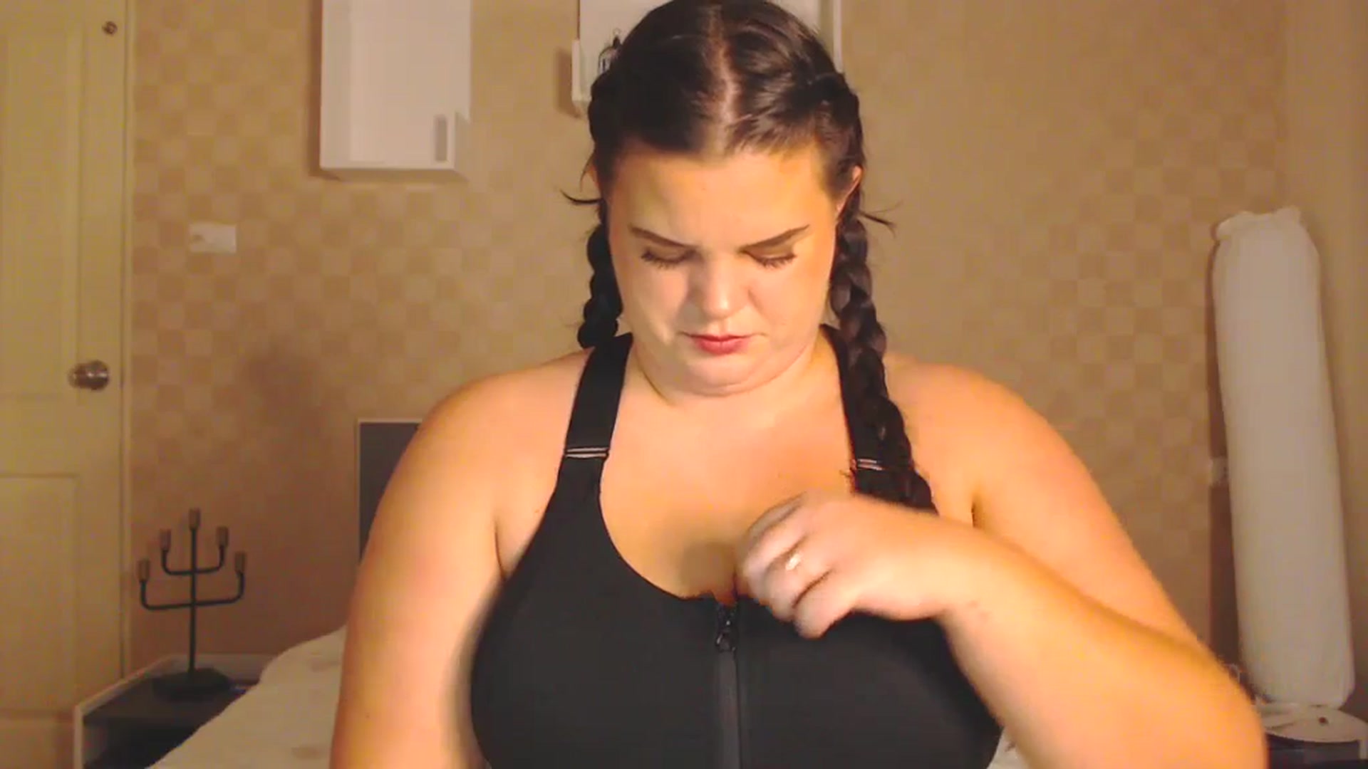 Gallery image thumbnail from Kaitlyn_xox's myfreecams stream on, 11/15/2023, 12:04 image 5 of 20