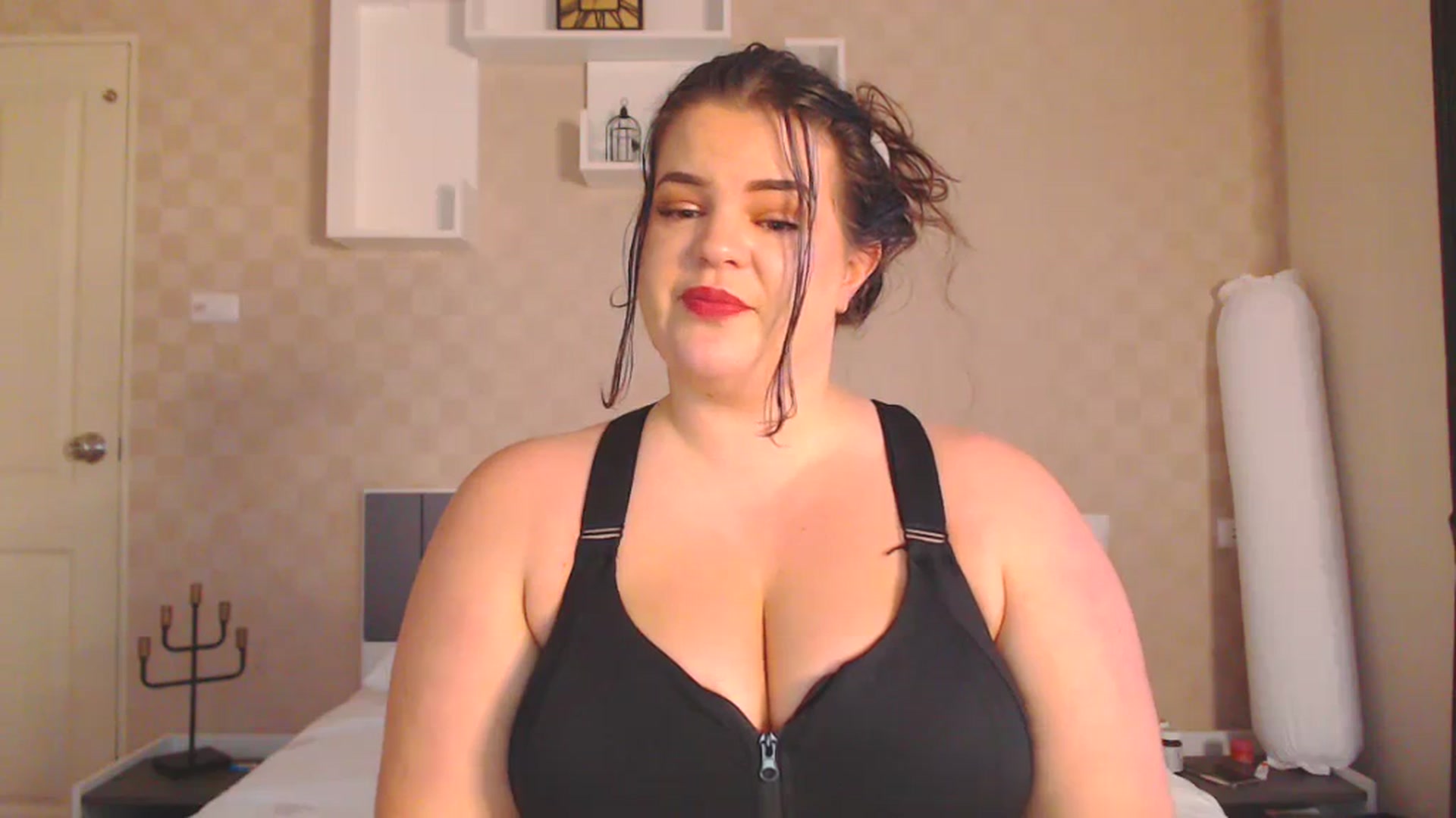 Gallery image thumbnail from Kaitlyn_xox's myfreecams stream on, 11/16/2023, 10:57 image 16 of 20