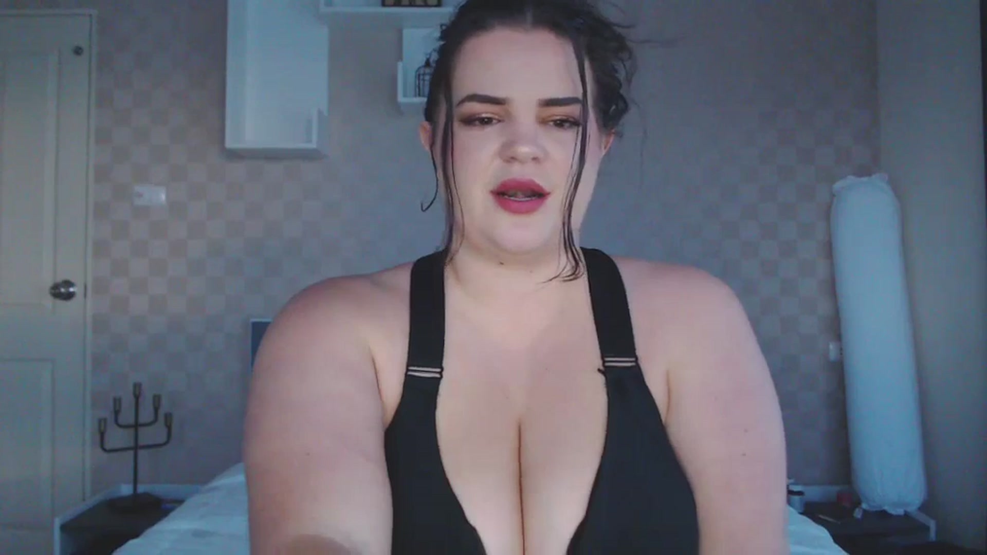 Gallery image thumbnail from Kaitlyn_xox's myfreecams stream on, 11/16/2023, 10:57 image 9 of 20