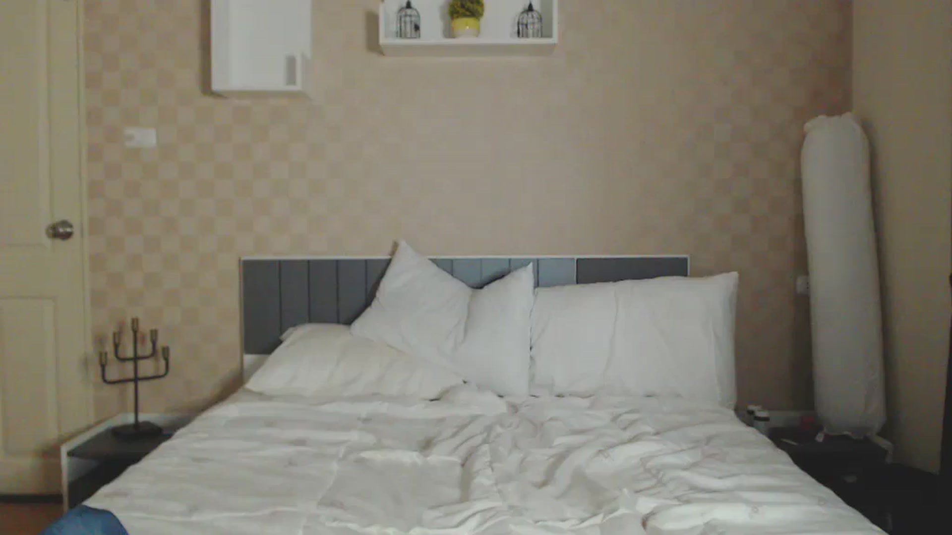 Gallery image thumbnail from Kaitlyn_xox's myfreecams stream on, 11/16/2023, 15:47 image 12 of 20
