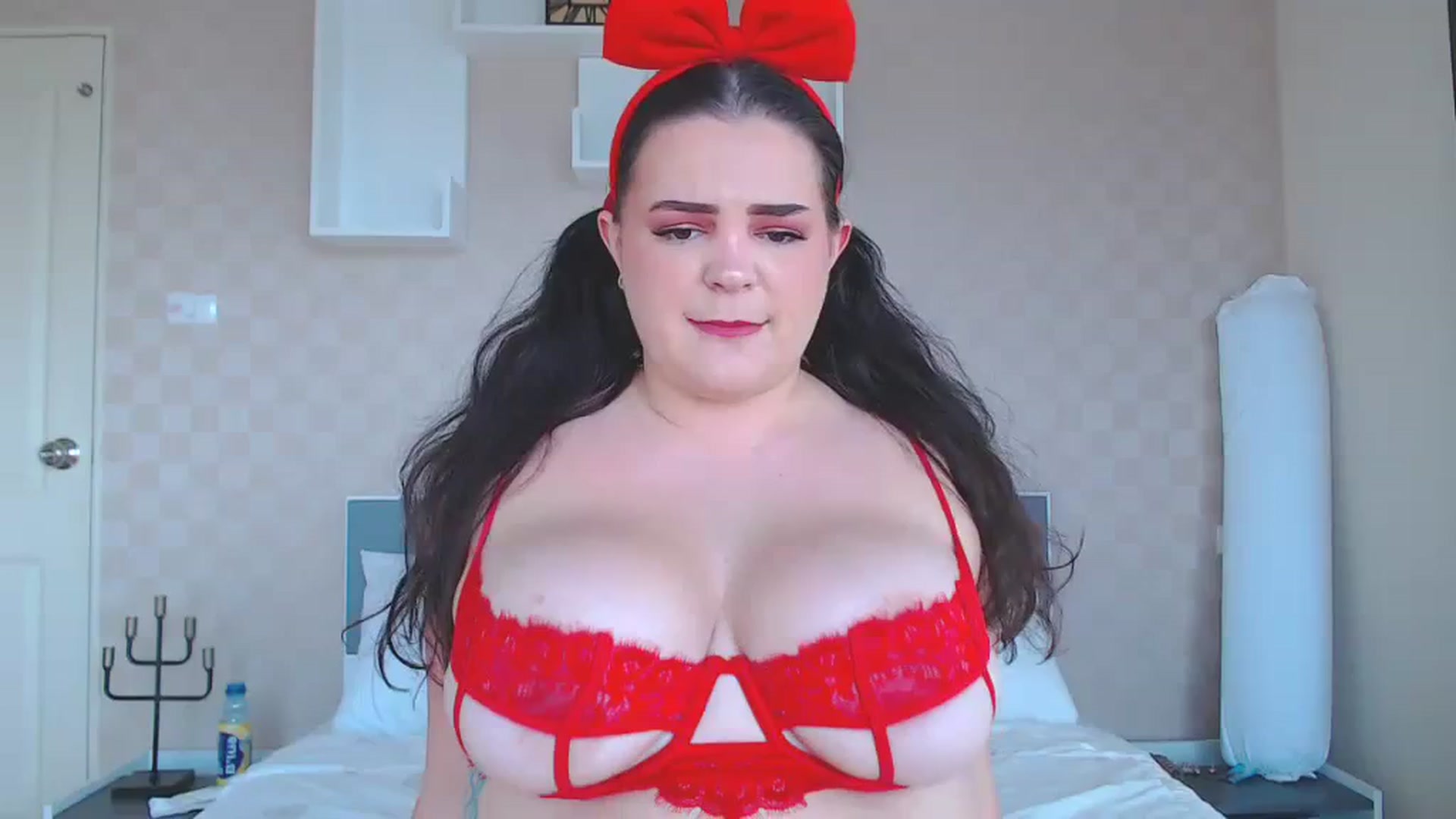 Gallery image thumbnail from Kaitlyn_xox's myfreecams stream on, 11/25/2023, 08:39 image 1 of 20