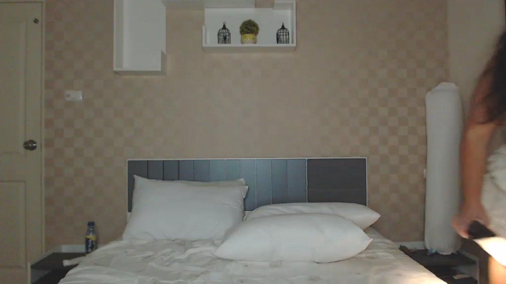 Gallery image thumbnail from Kaitlyn_xox's myfreecams stream on, 11/25/2023, 14:18 image 8 of 20