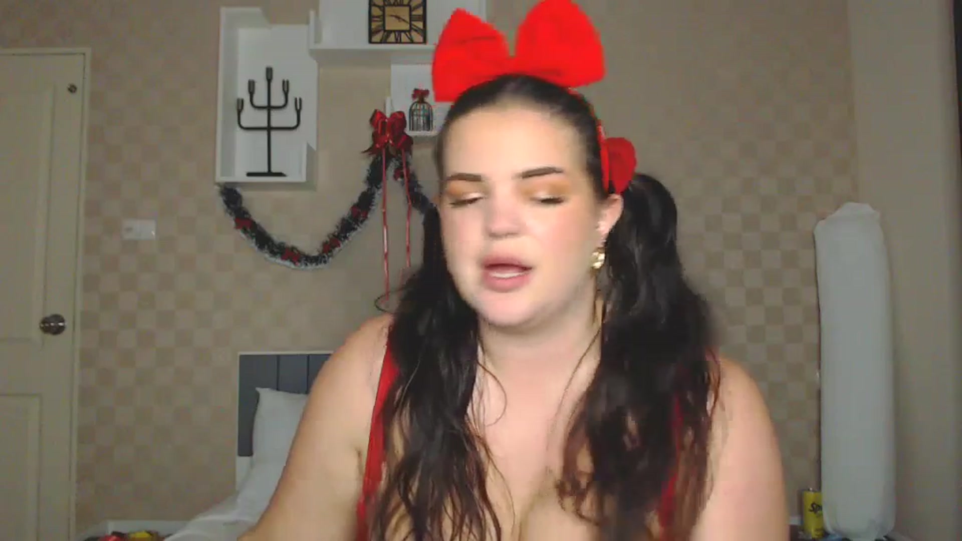 Gallery image thumbnail from Kaitlyn_xox's myfreecams stream on, 11/27/2023, 13:23 image 20 of 20