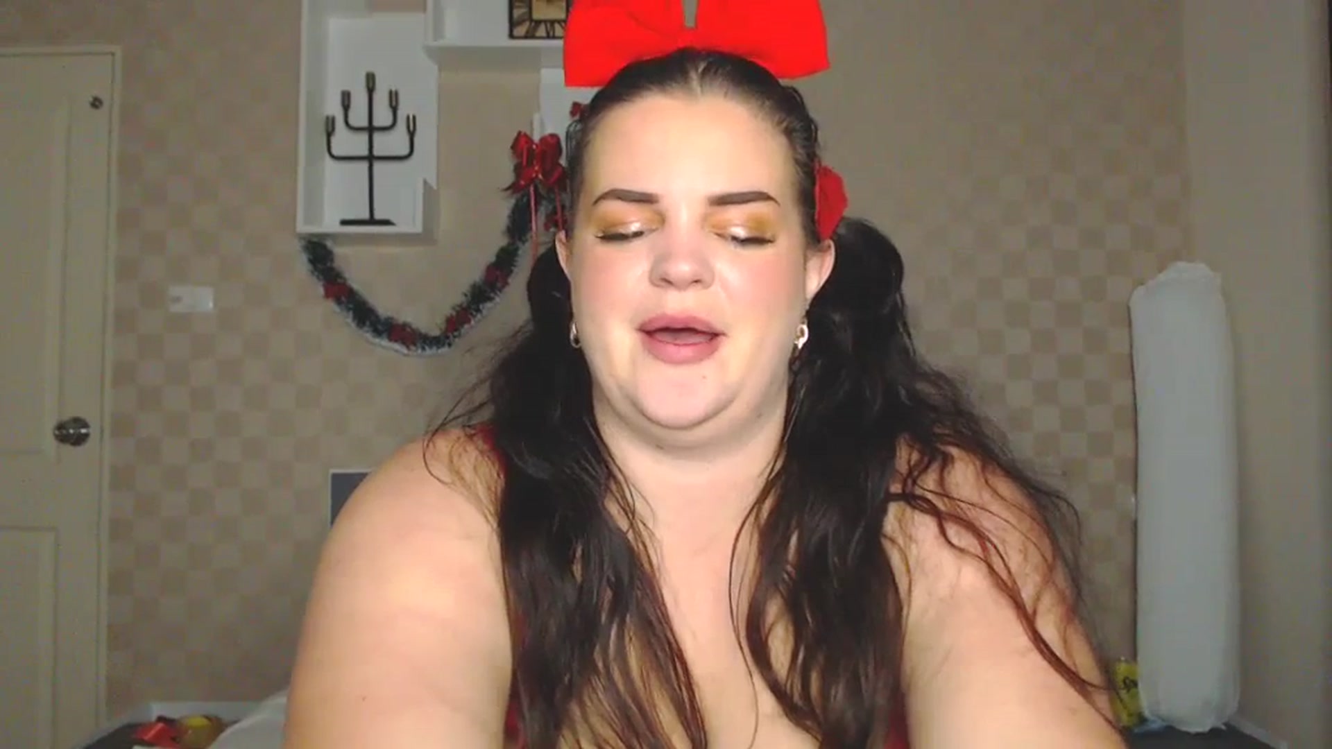 Gallery image thumbnail from Kaitlyn_xox's myfreecams stream on, 11/27/2023, 13:23 image 15 of 20