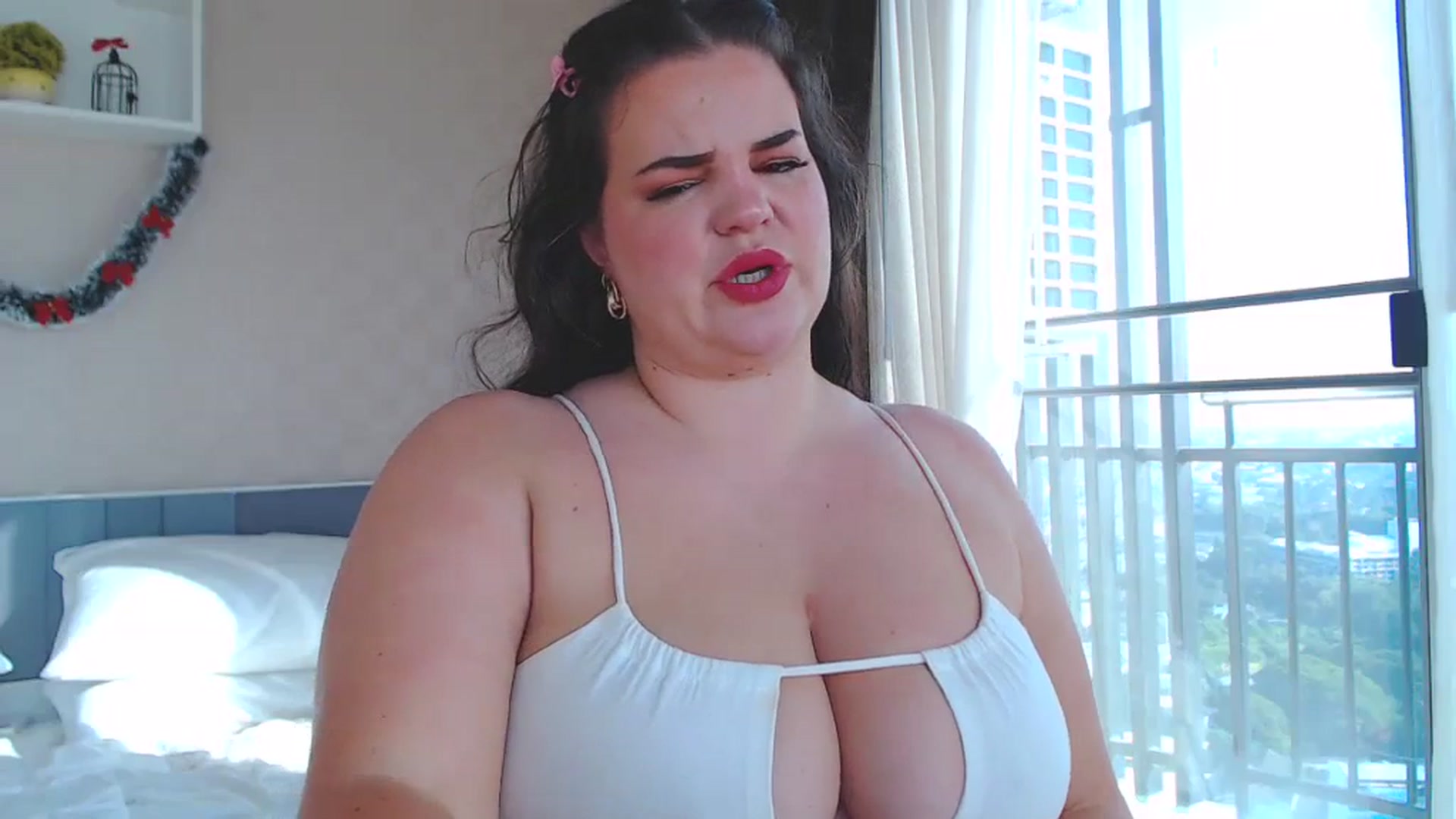 Gallery image thumbnail from Kaitlyn_xox's myfreecams stream on, 11/29/2023, 08:53 image 13 of 20