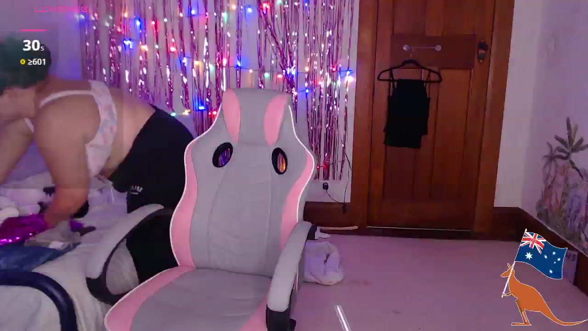 Gallery image thumbnail from Kaitlyn_xox's myfreecams stream on, 04/14/2025, 08:38 image 9 of 20