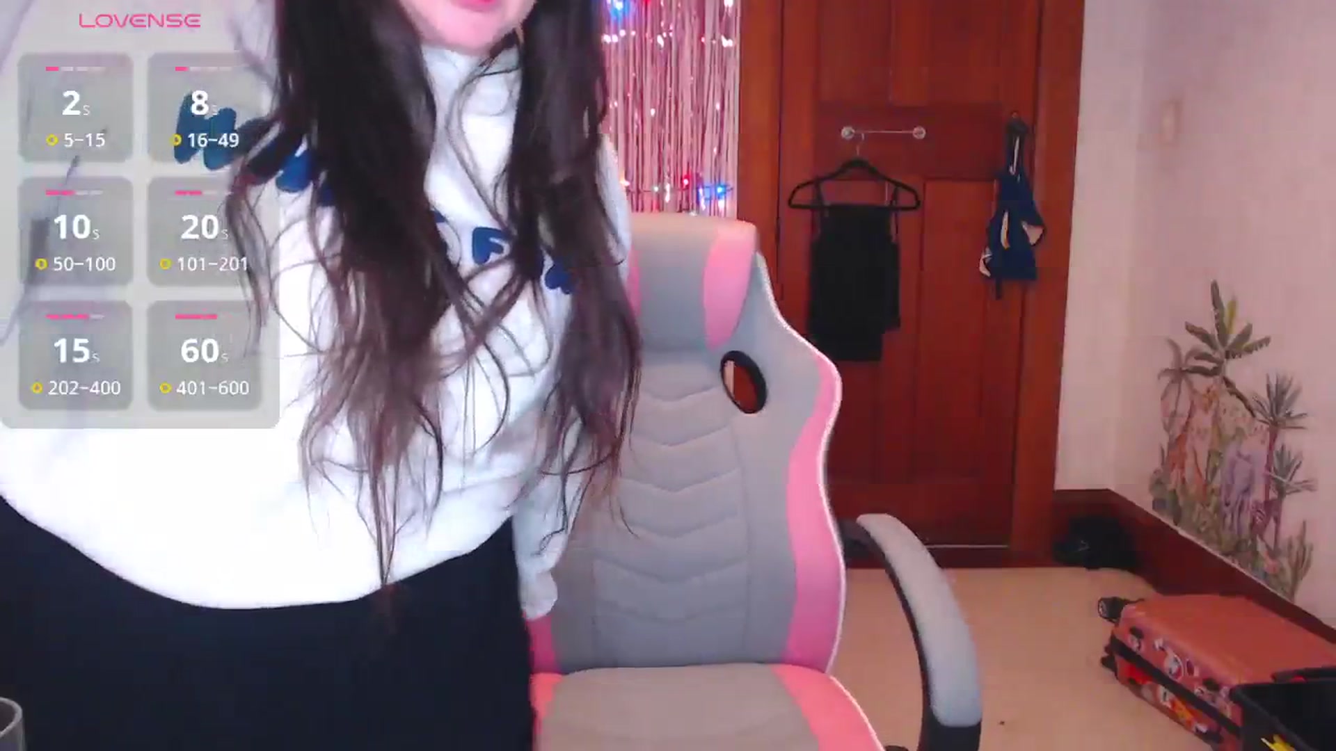 Gallery image thumbnail from Kaitlyn_xox's myfreecams stream on, 05/03/2025, 09:31 image 13 of 20