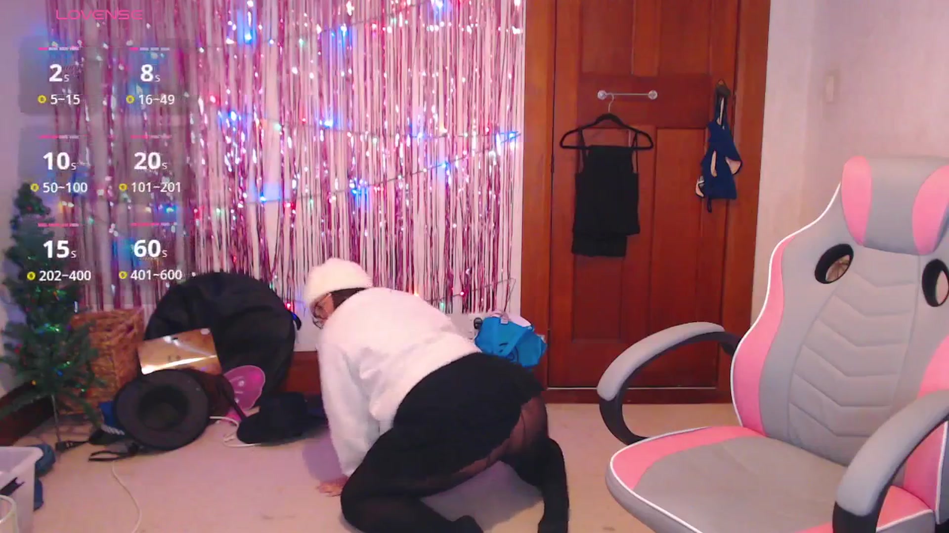 Gallery image thumbnail from Kaitlyn_xox's myfreecams stream on, 05/03/2025, 09:31 image 12 of 20