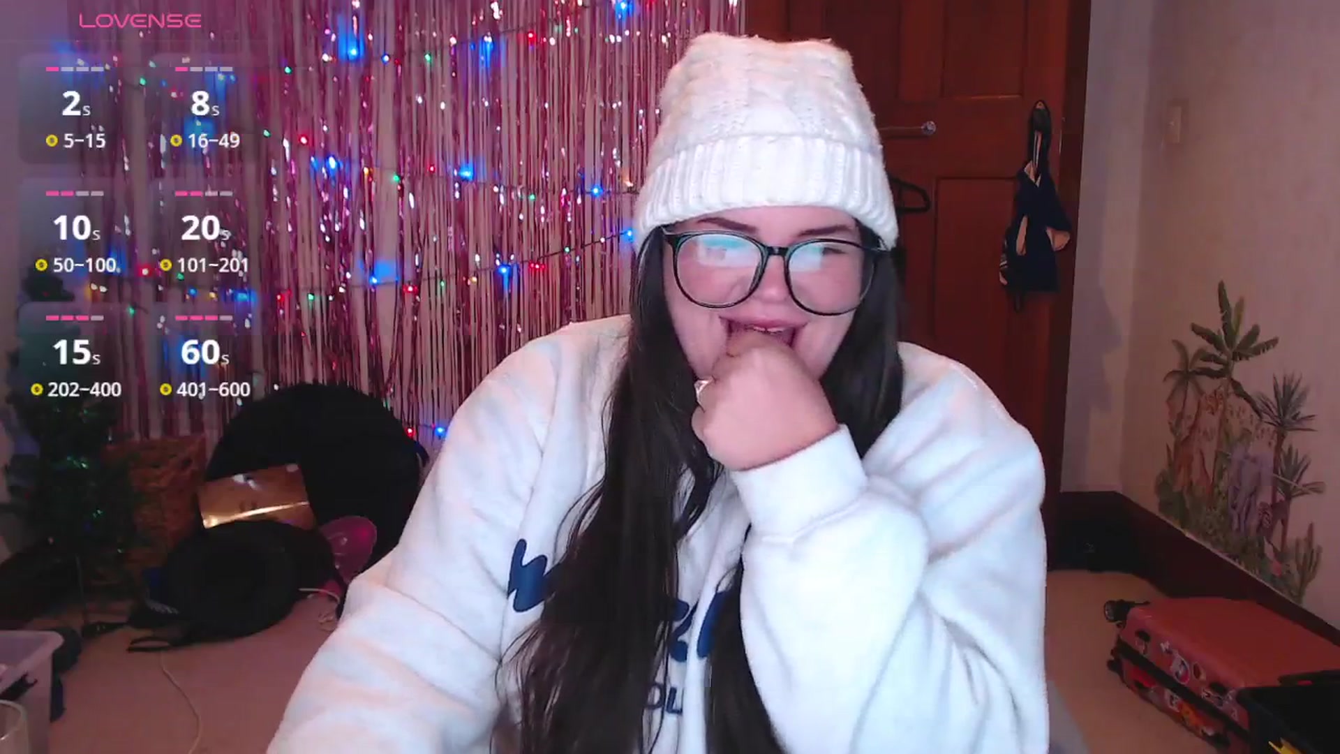 Gallery image thumbnail from Kaitlyn_xox's myfreecams stream on, 05/03/2025, 09:31 image 9 of 20