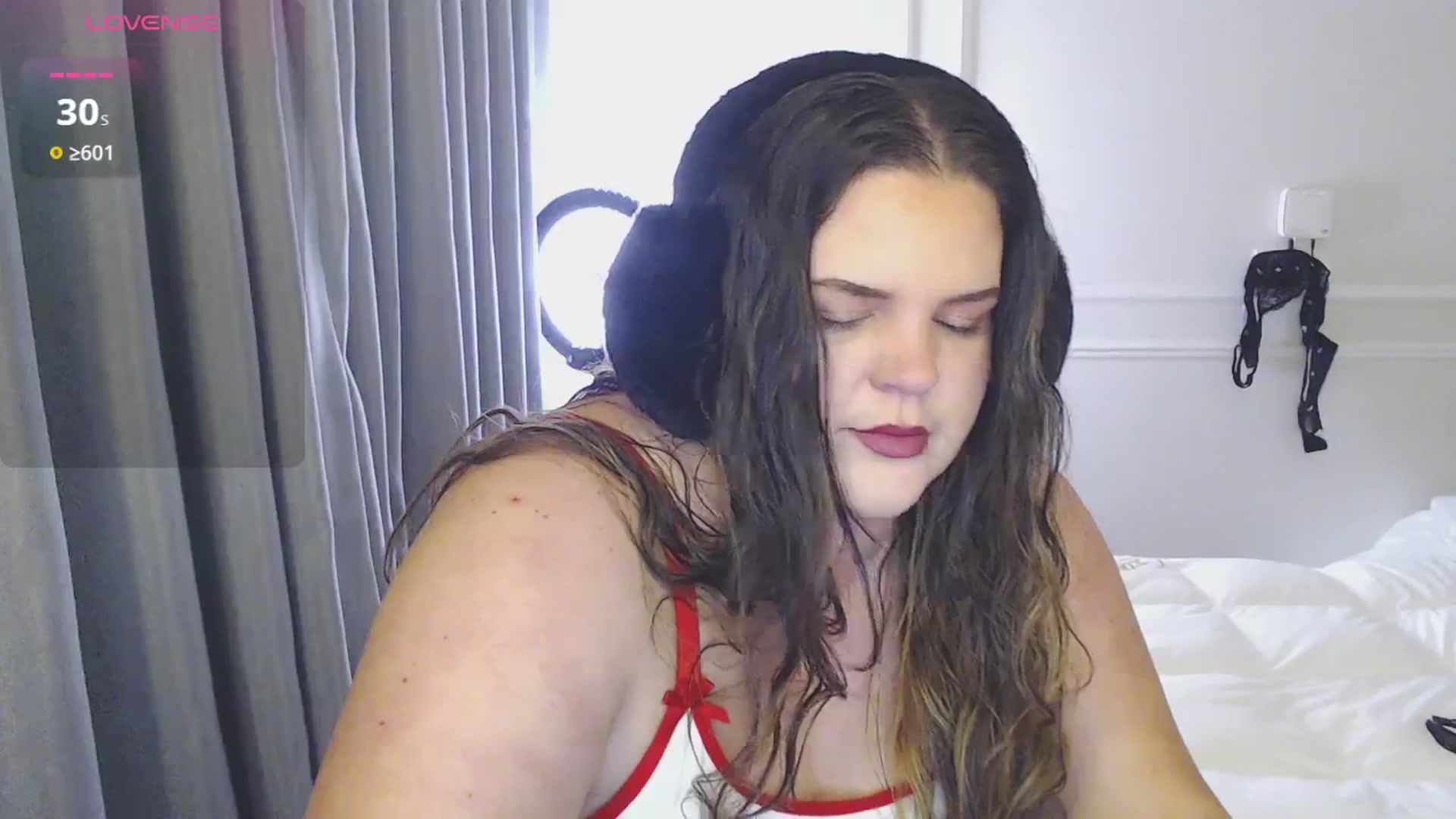 Gallery image thumbnail from Kaitlyn_xox's myfreecams stream on, 12/28/2025, 15:26 image 11 of 20